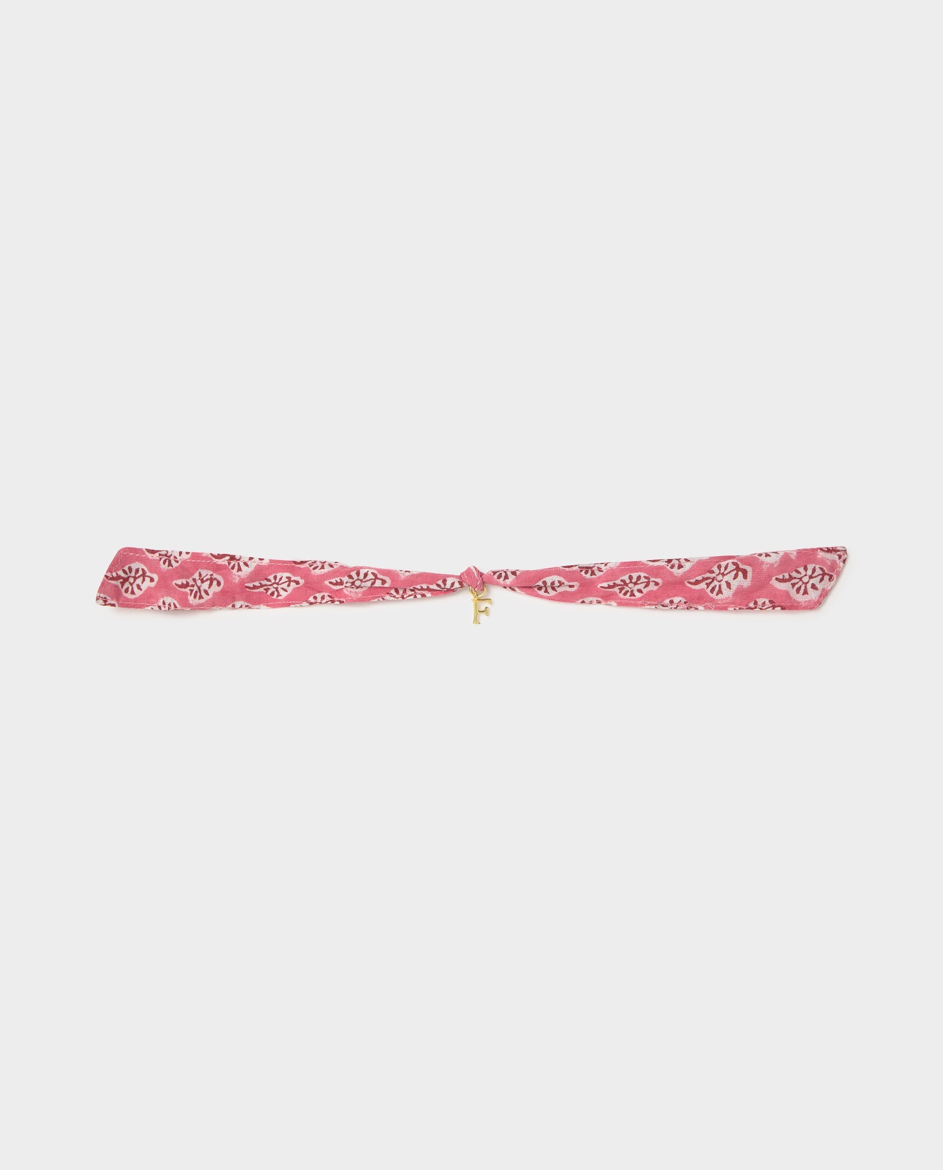 Pulseira com Inicial F Dourado-2