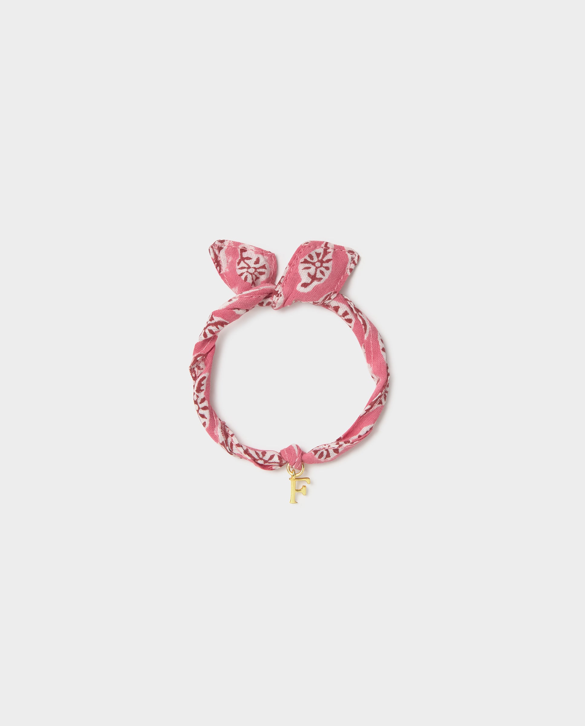 Pulseira com Inicial F Dourado-5