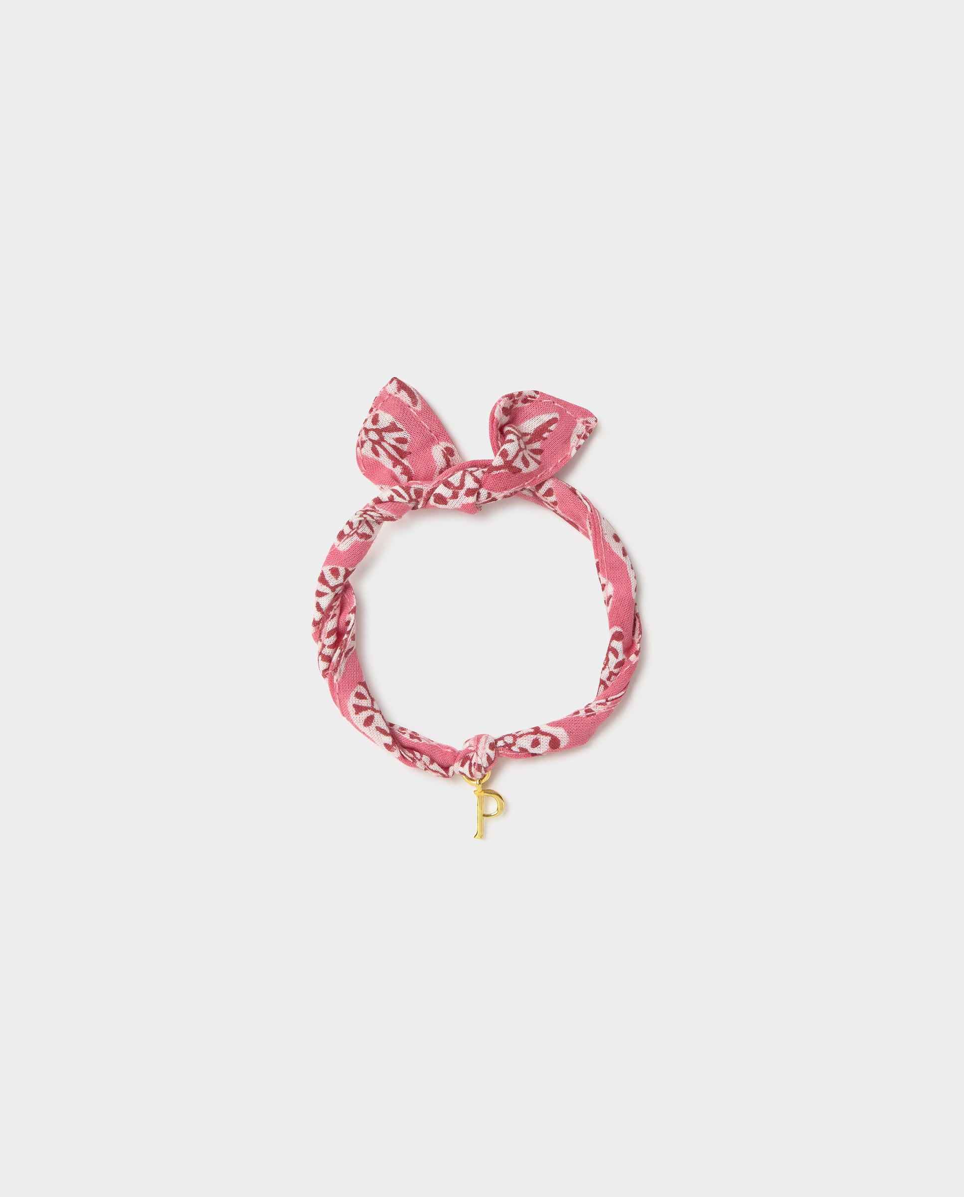 Pulseira com Inicial P Dourado-5
