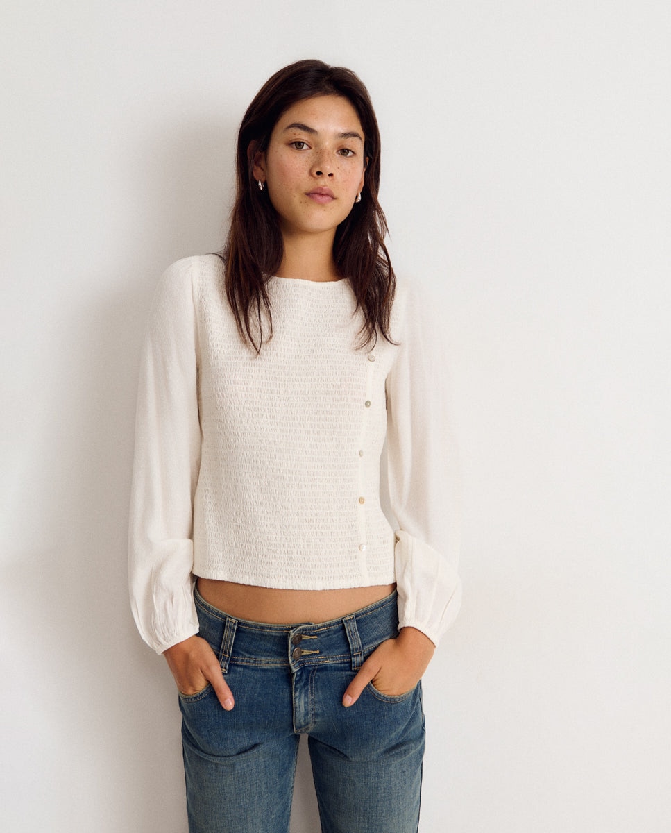 Imagem 0 de Blusa com Gola em V e Smock