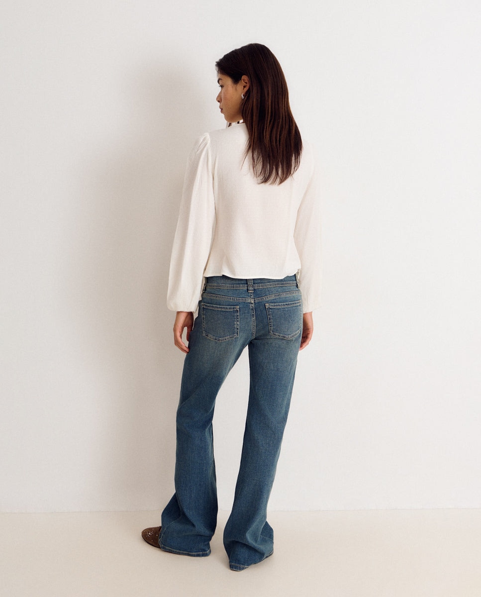 Blusa com Gola em V e Smock Branco-2