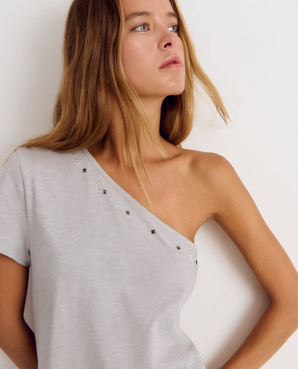 T-shirt Assimétrica com Flores e Tachas Cinzento-4