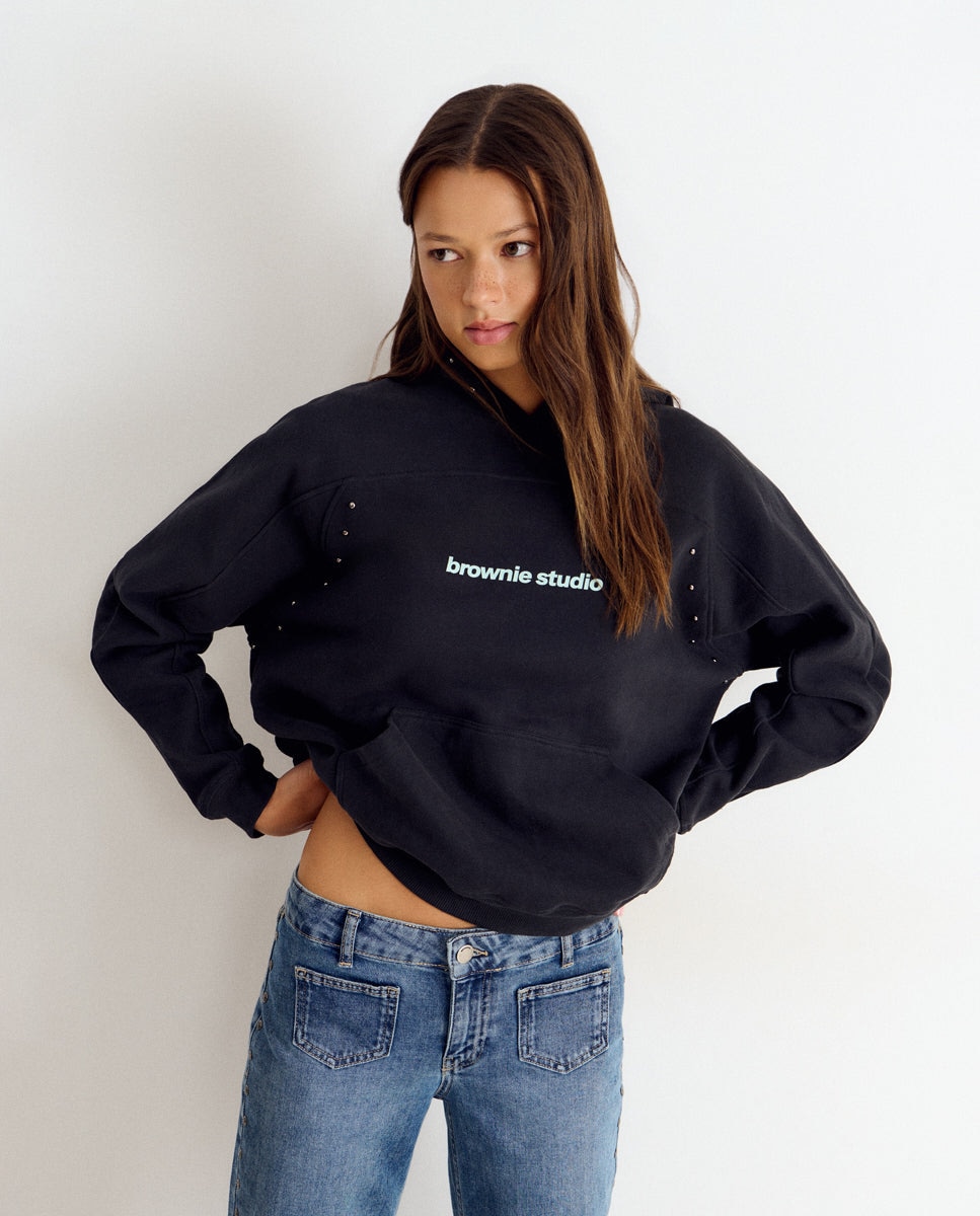 Sweatshirt com Logo e Tachas Cinzento-2