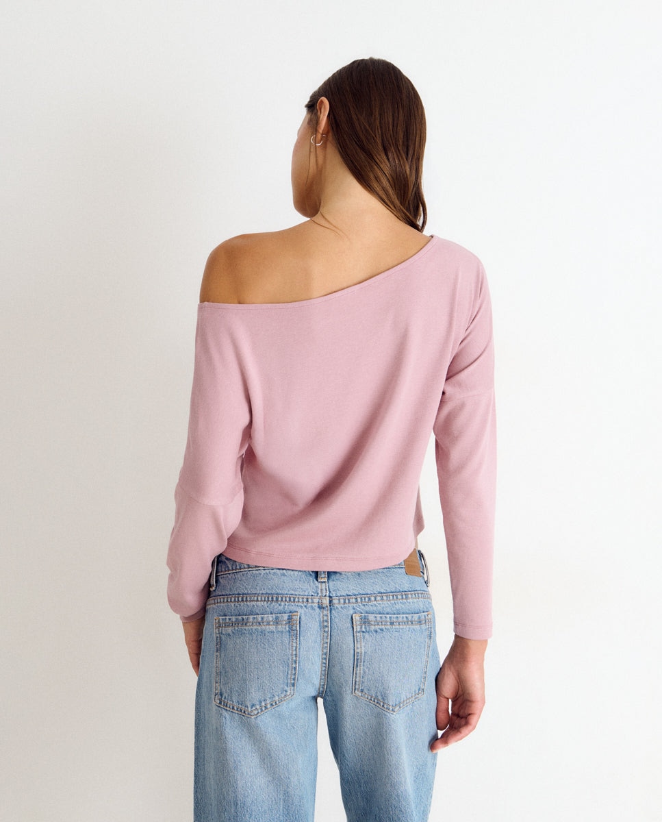 T-shirt Assimétrica com Tachas Rosa-2