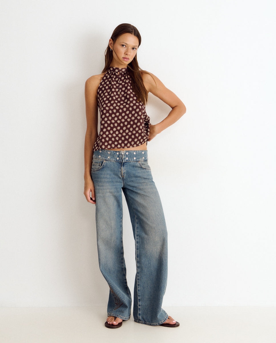Top de Bolinhas com Gola Halter Castanho-3