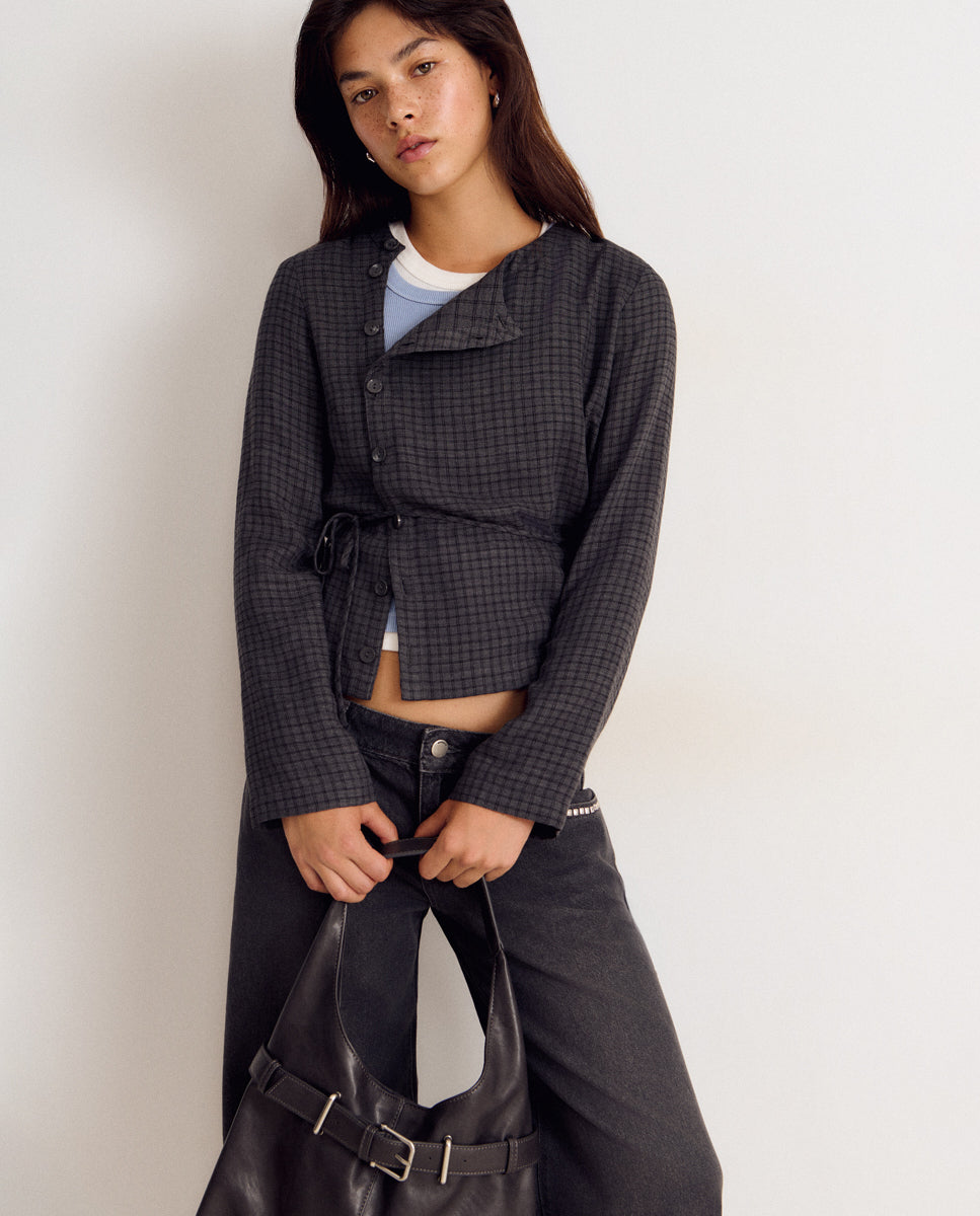 Blusa Aos Quadrados com Botões Cinzento-4