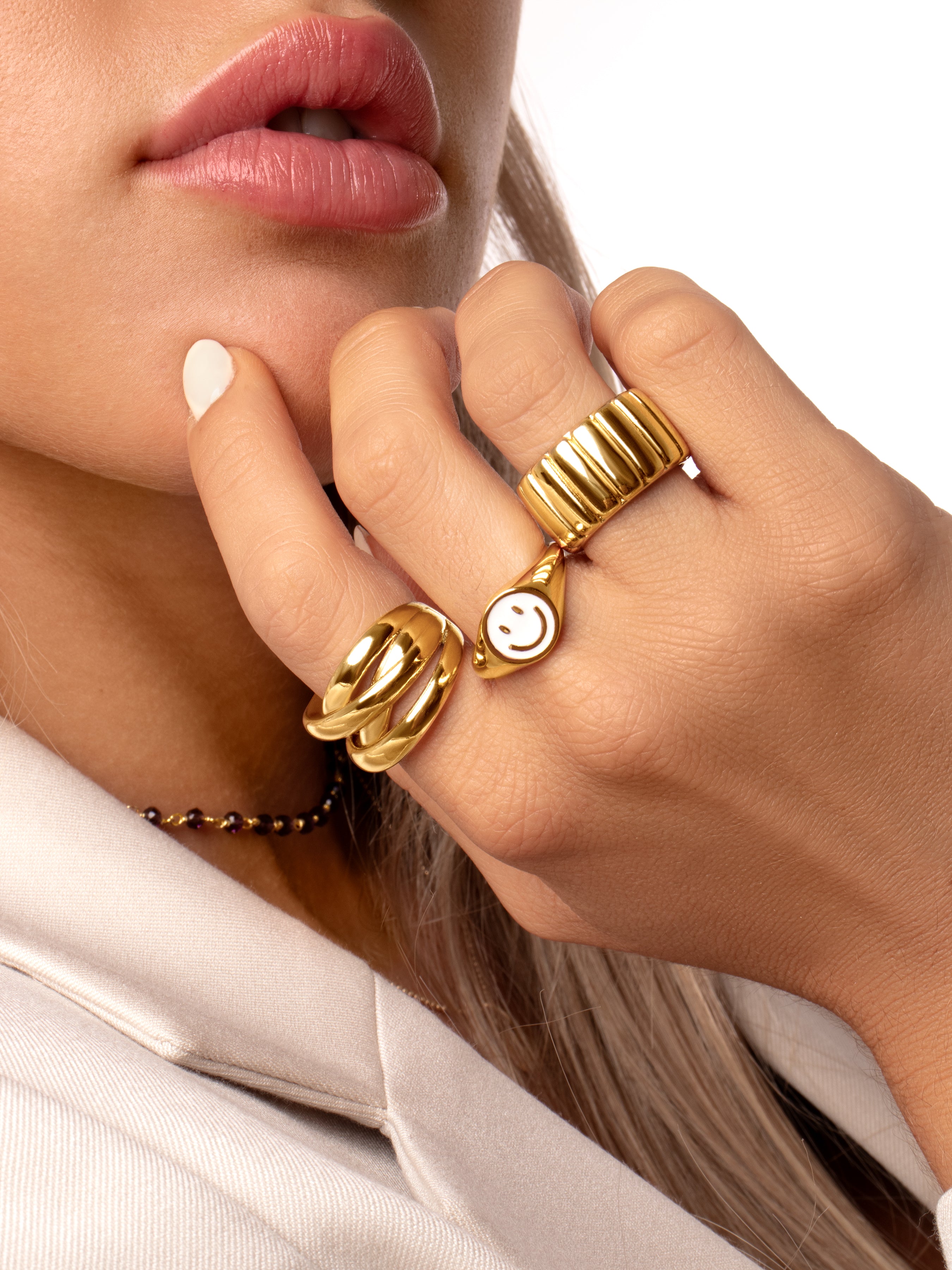 Anel Smiley White Enamel de Liga de Metais Banhado a Ouro Ouro-2