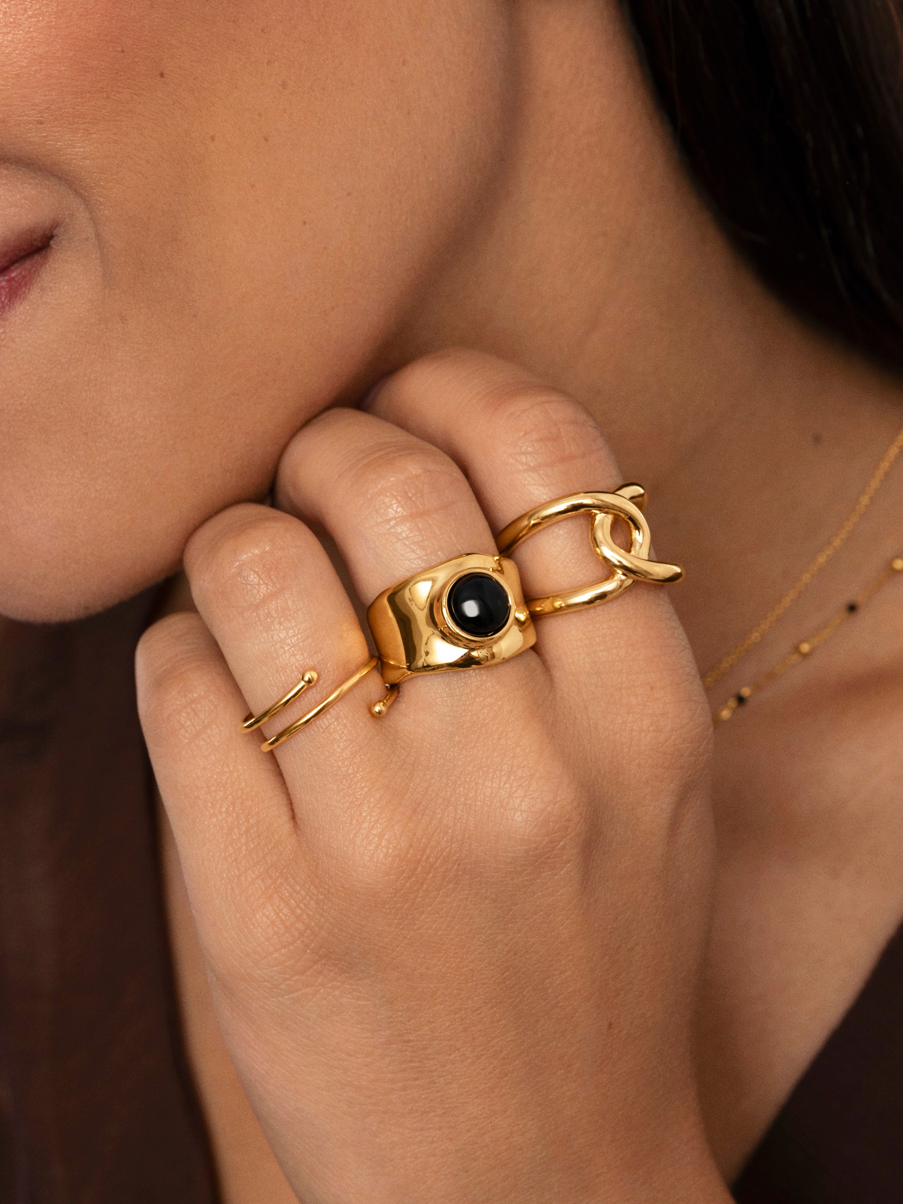 Anel My Onyx de Liga de Metais Banhado a Ouro Preto / Amarelo-5