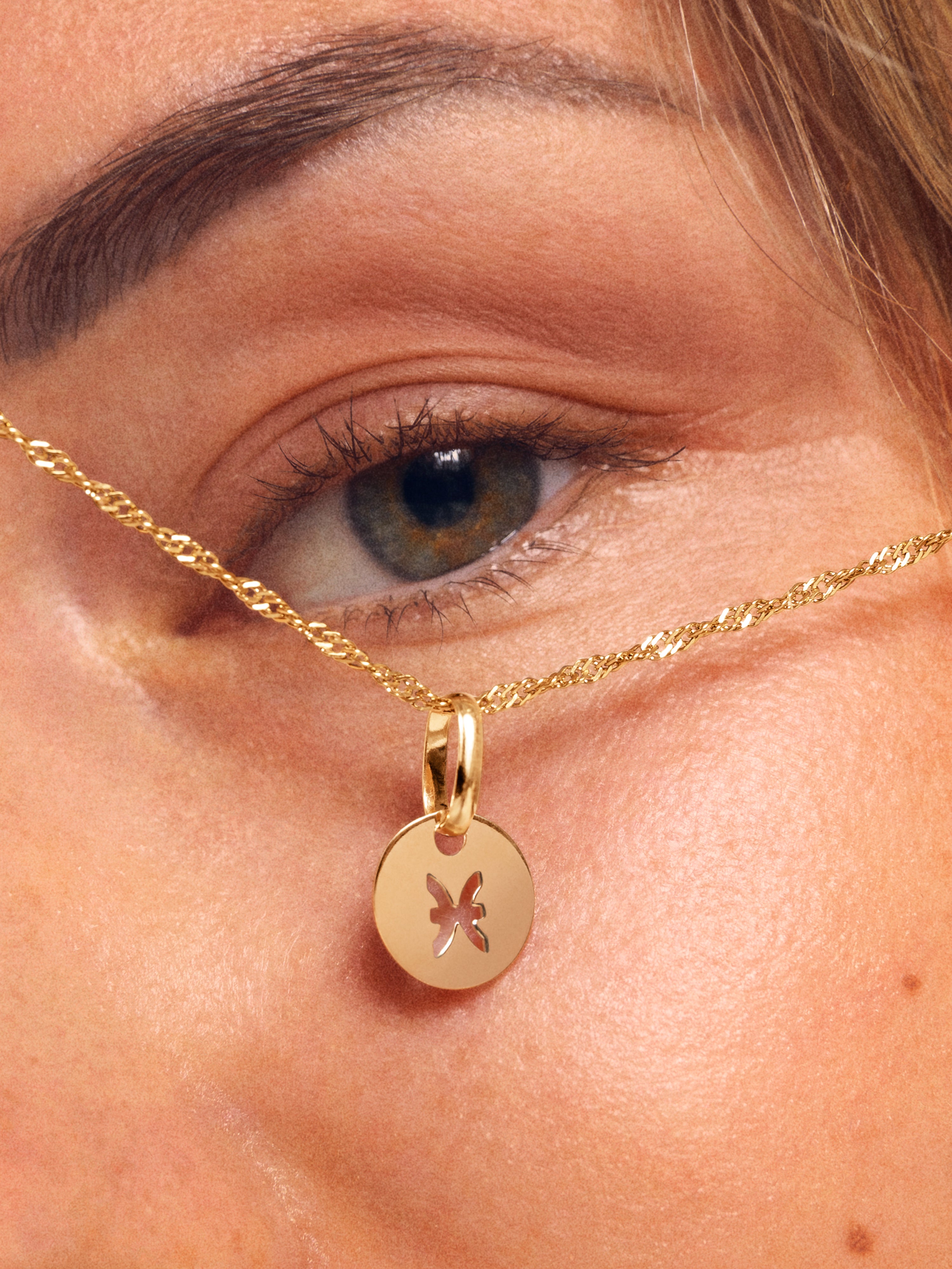 Colar Mini Twist de Aço Banhado a Ouro Dourado-6