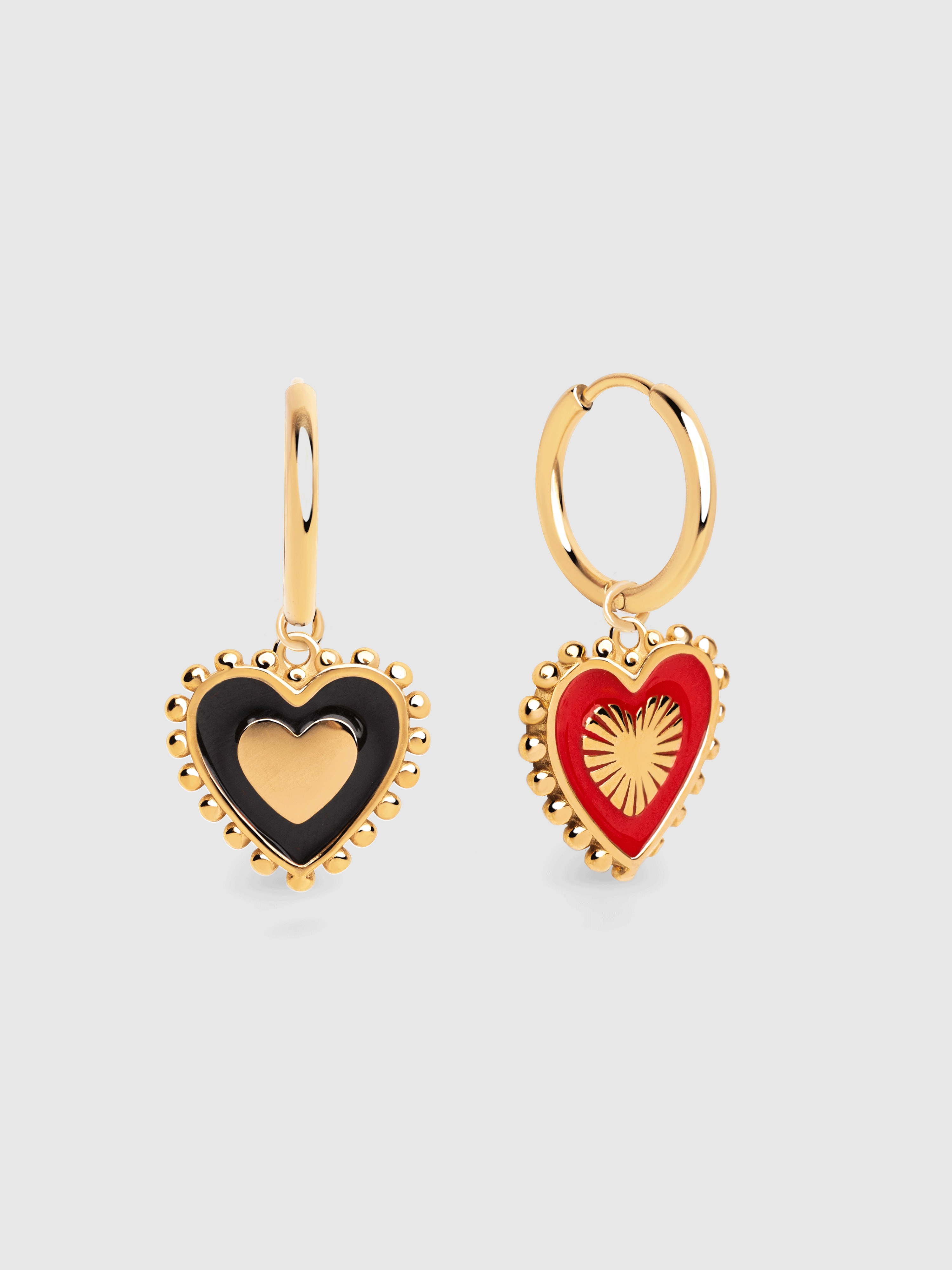 Brincos Heart Reversed Enamel de Aço Banhados a Ouro Multicolor-1