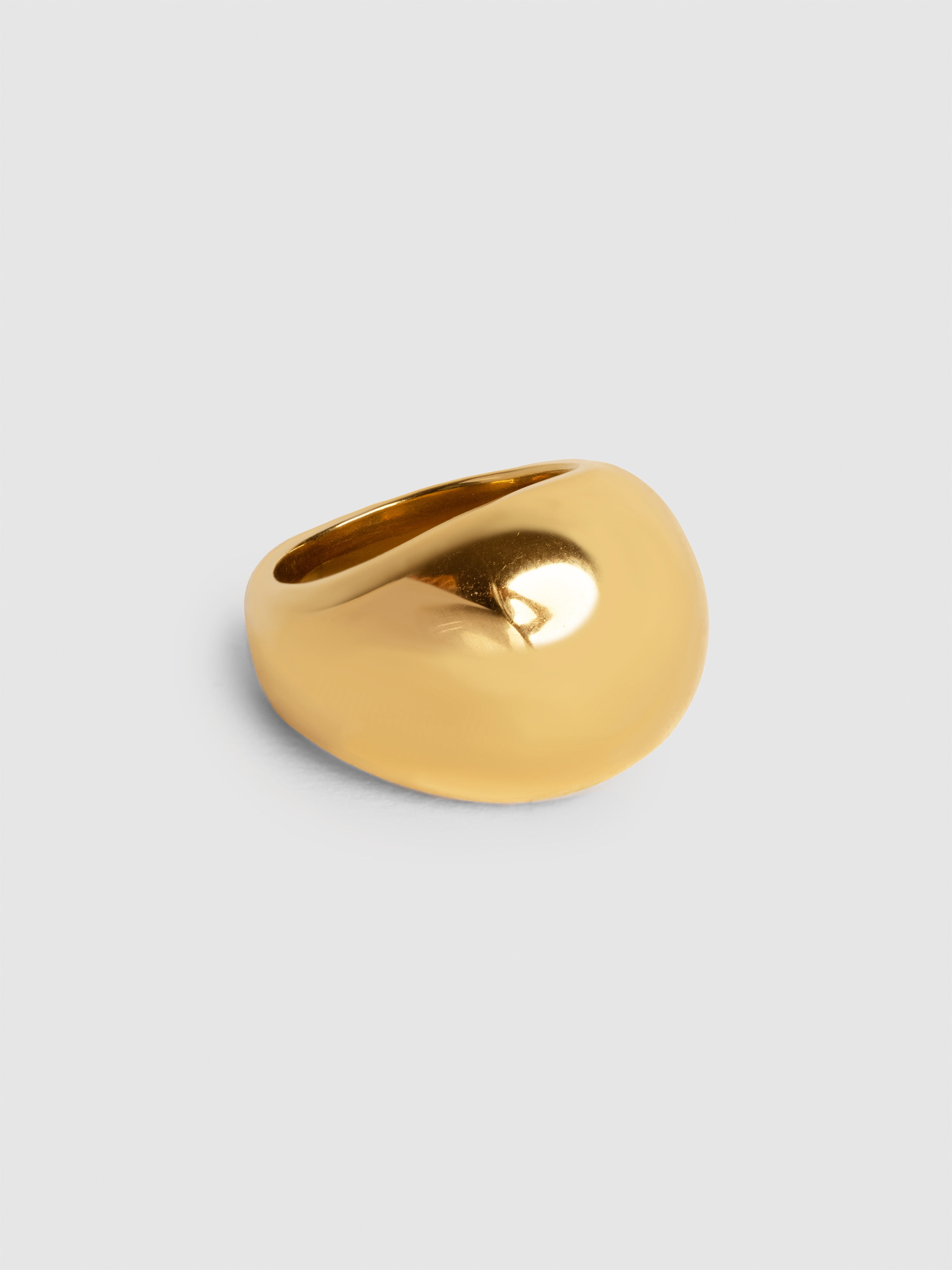 Anel Tipo Selo Max Bomb de Aço Banhado a Ouro Dourado-1