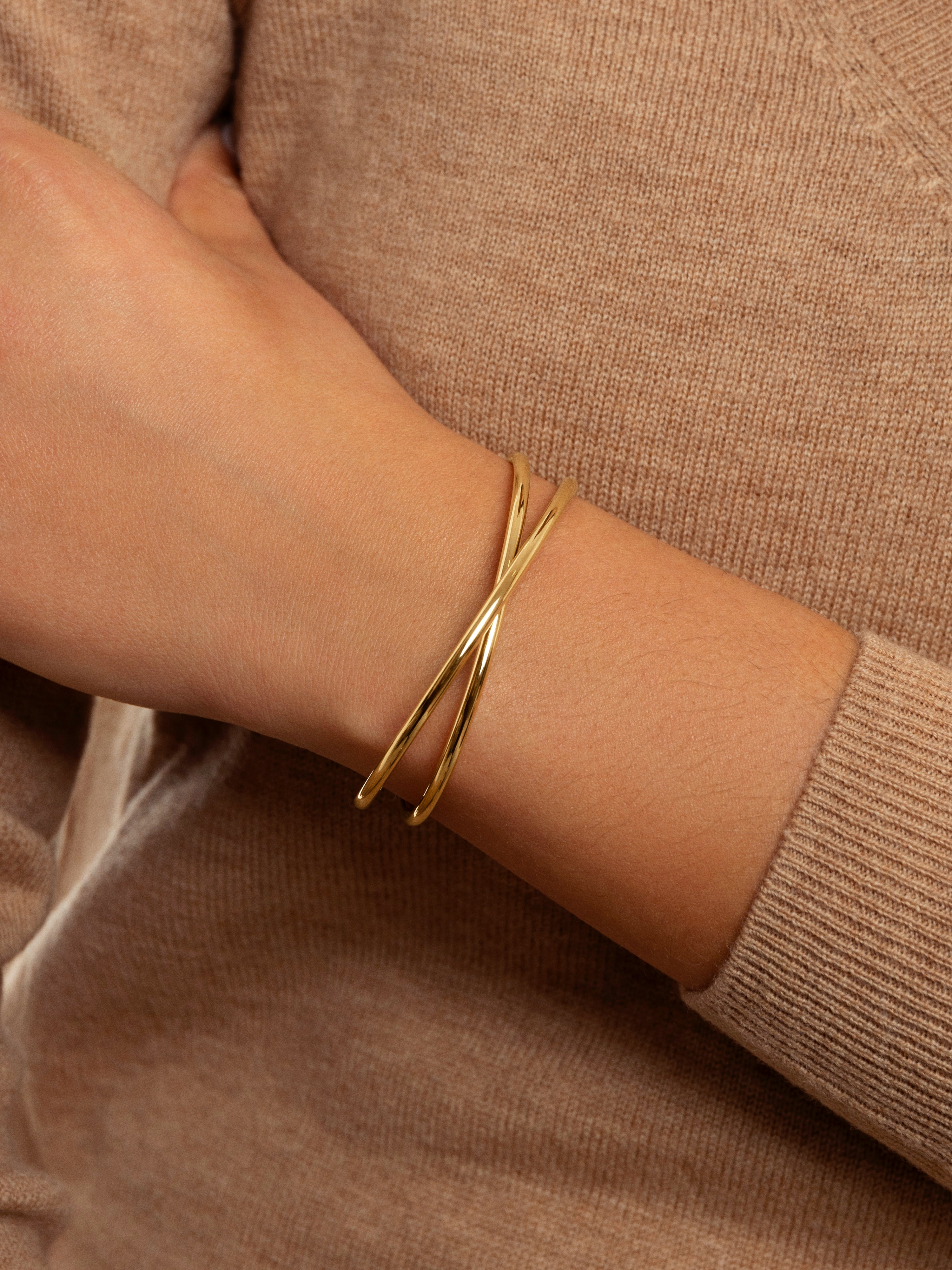 Pulseira Cruzada de Aço Banhada a Ouro Dourado-3