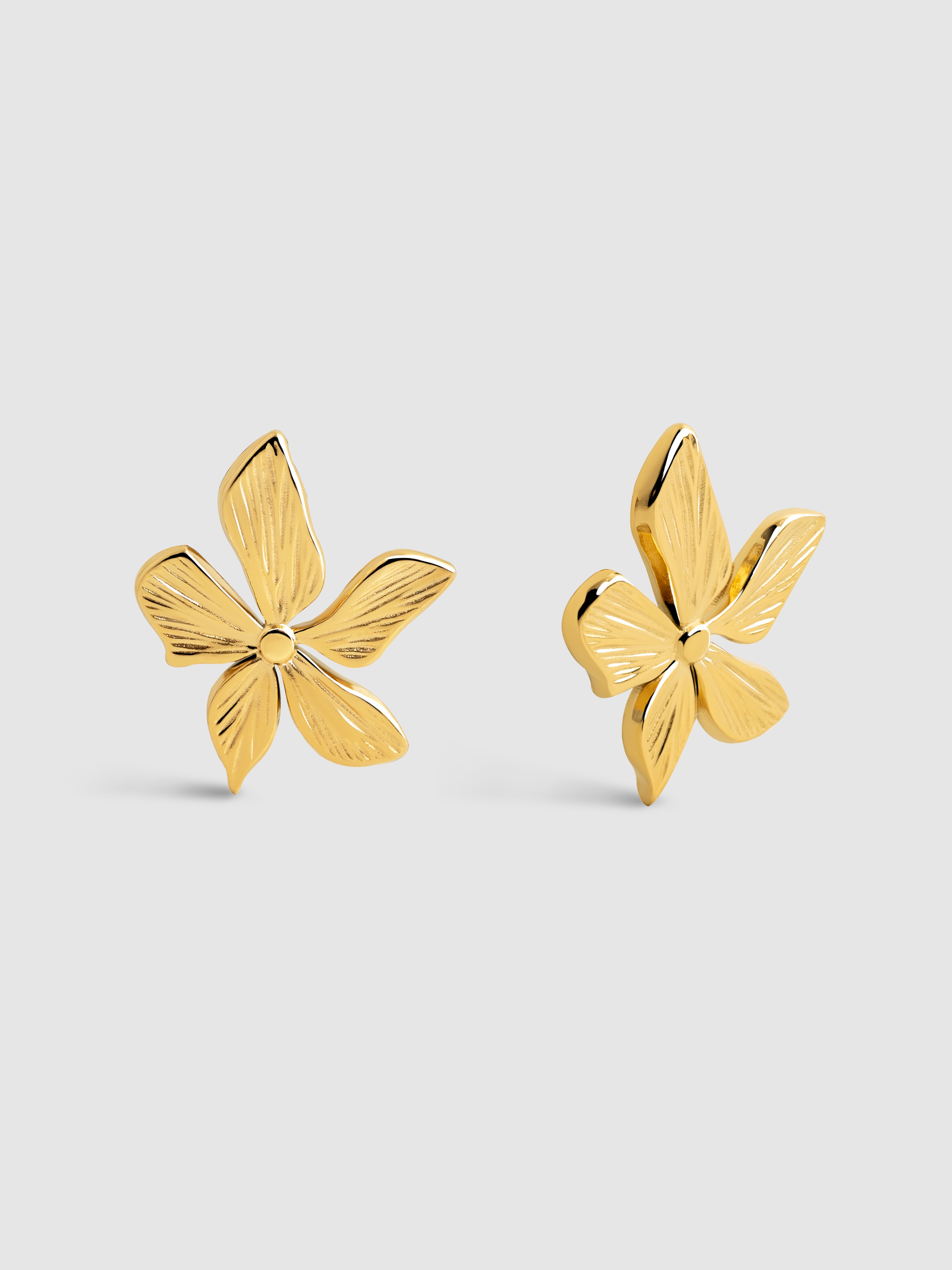 Brincos Jasmine de Aço Banhados a Ouro Dourado-1