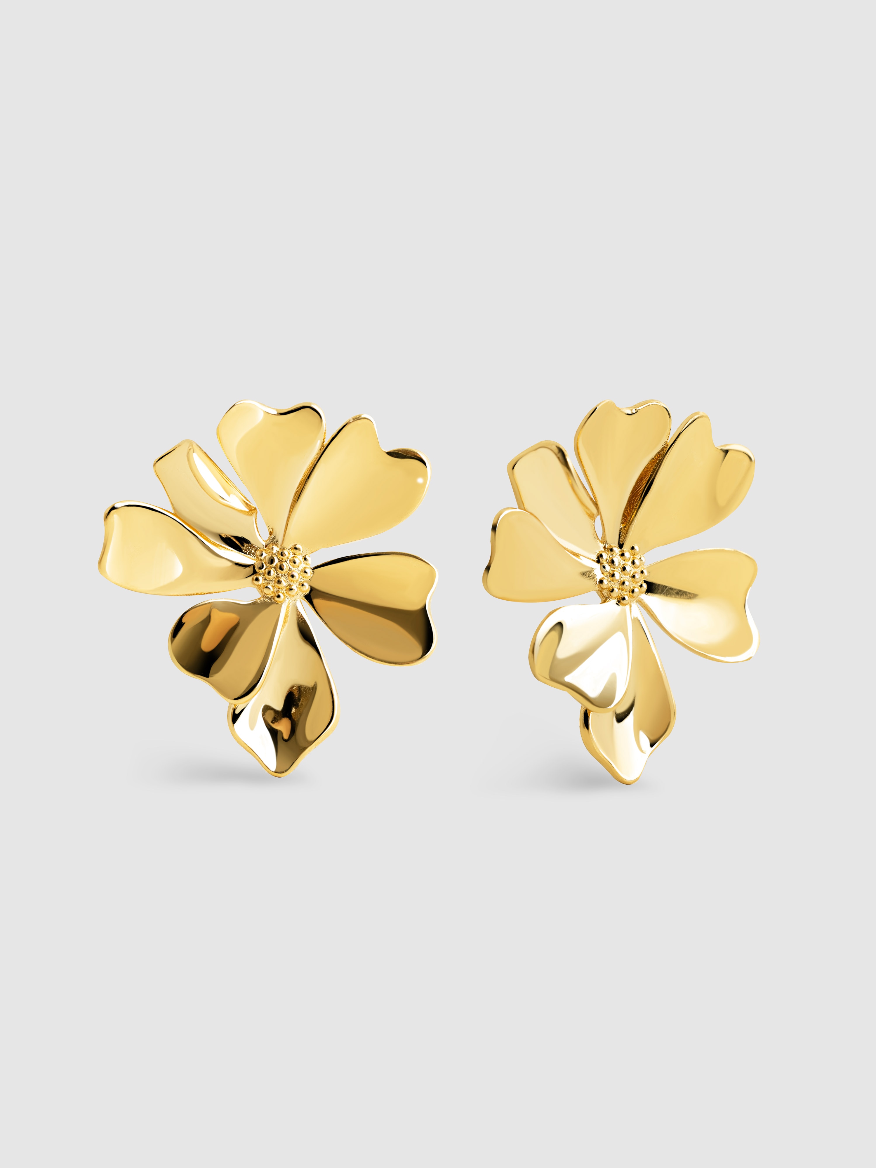 Brincos Flower Spring de Liga de Metais Banhados em Ouro Dourado-1