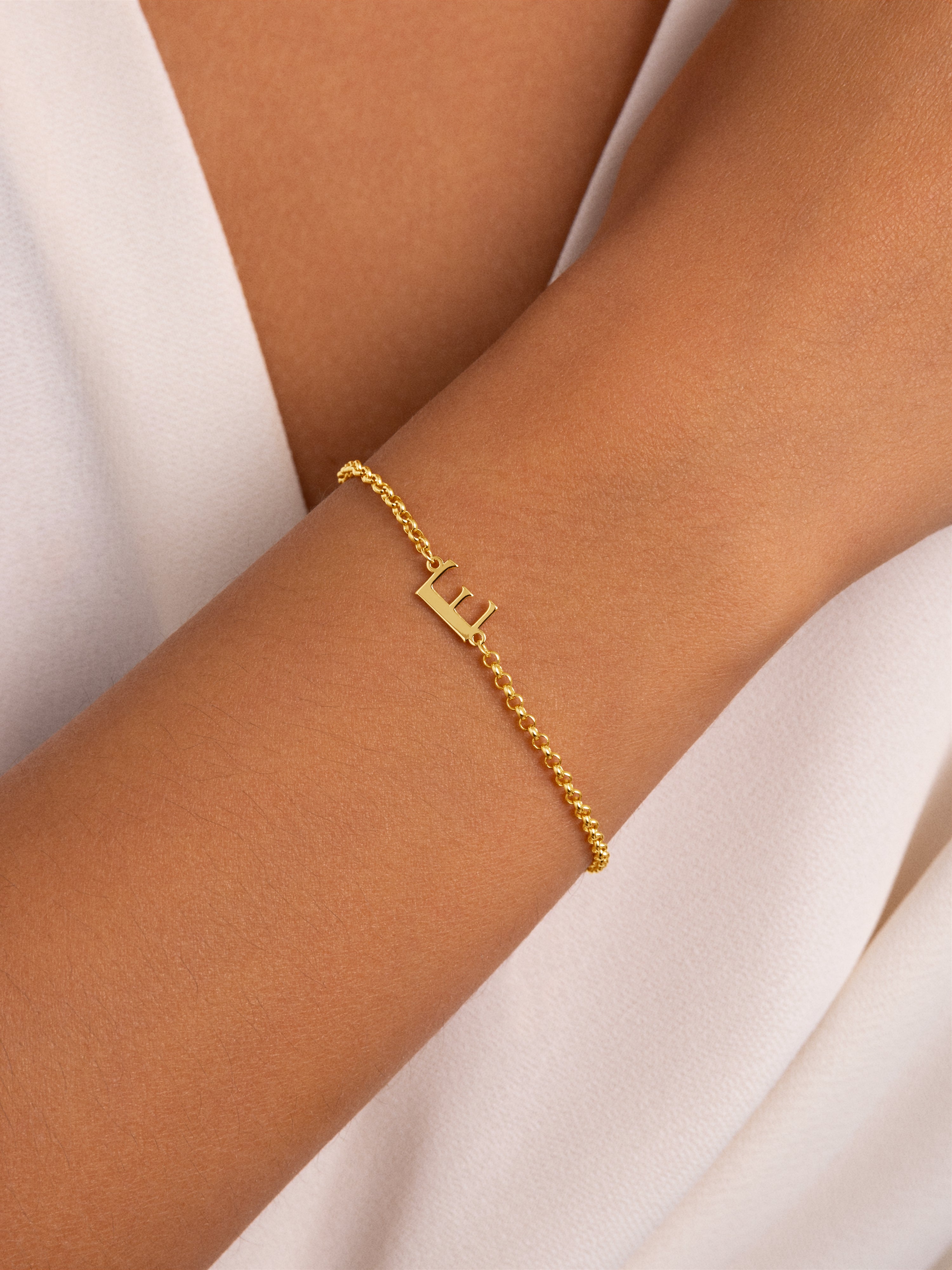 Pulseira de Corrente Single Letter de Prata Banhada em Ouro Letra M Dourado-6