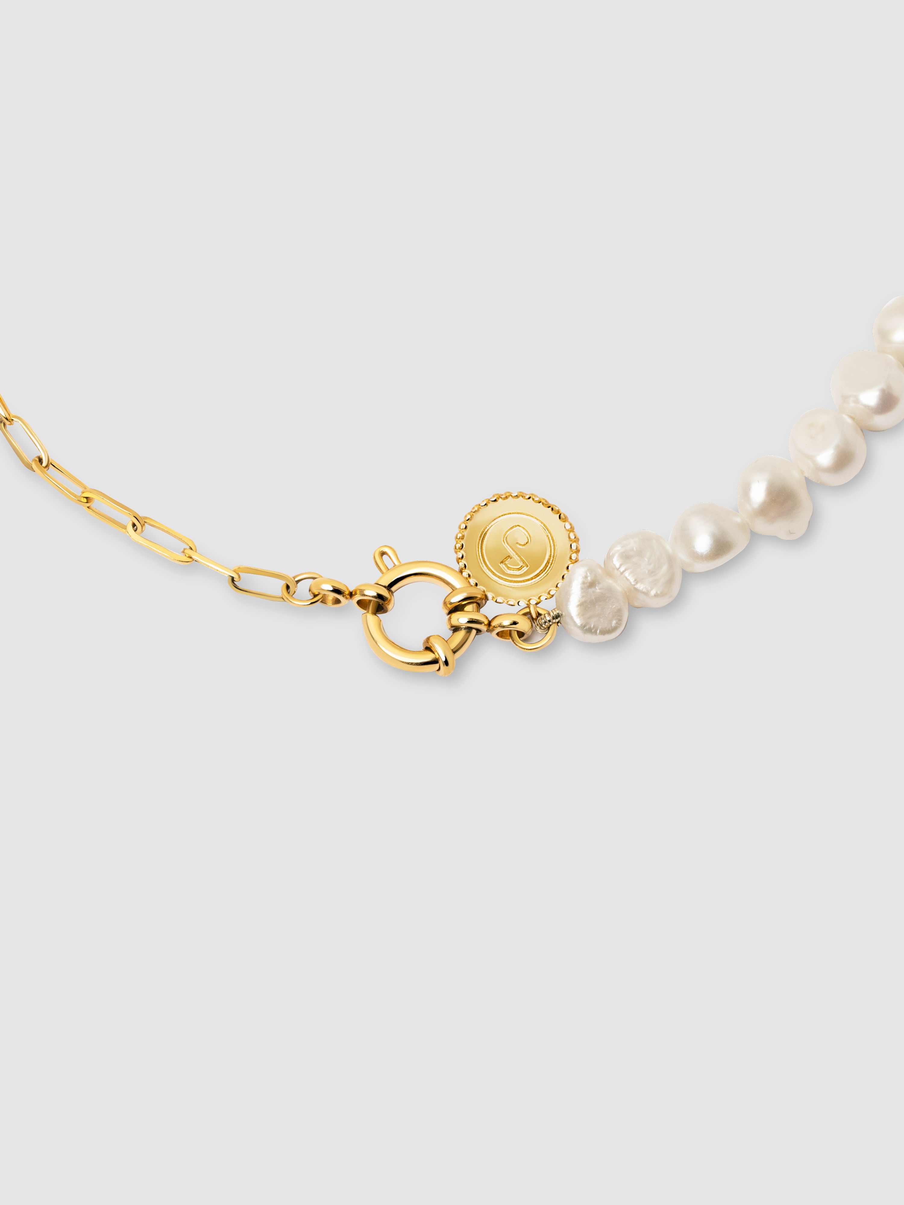 Imagem 0 de Colar Chic Pearl de Aço Banhado a Ouro