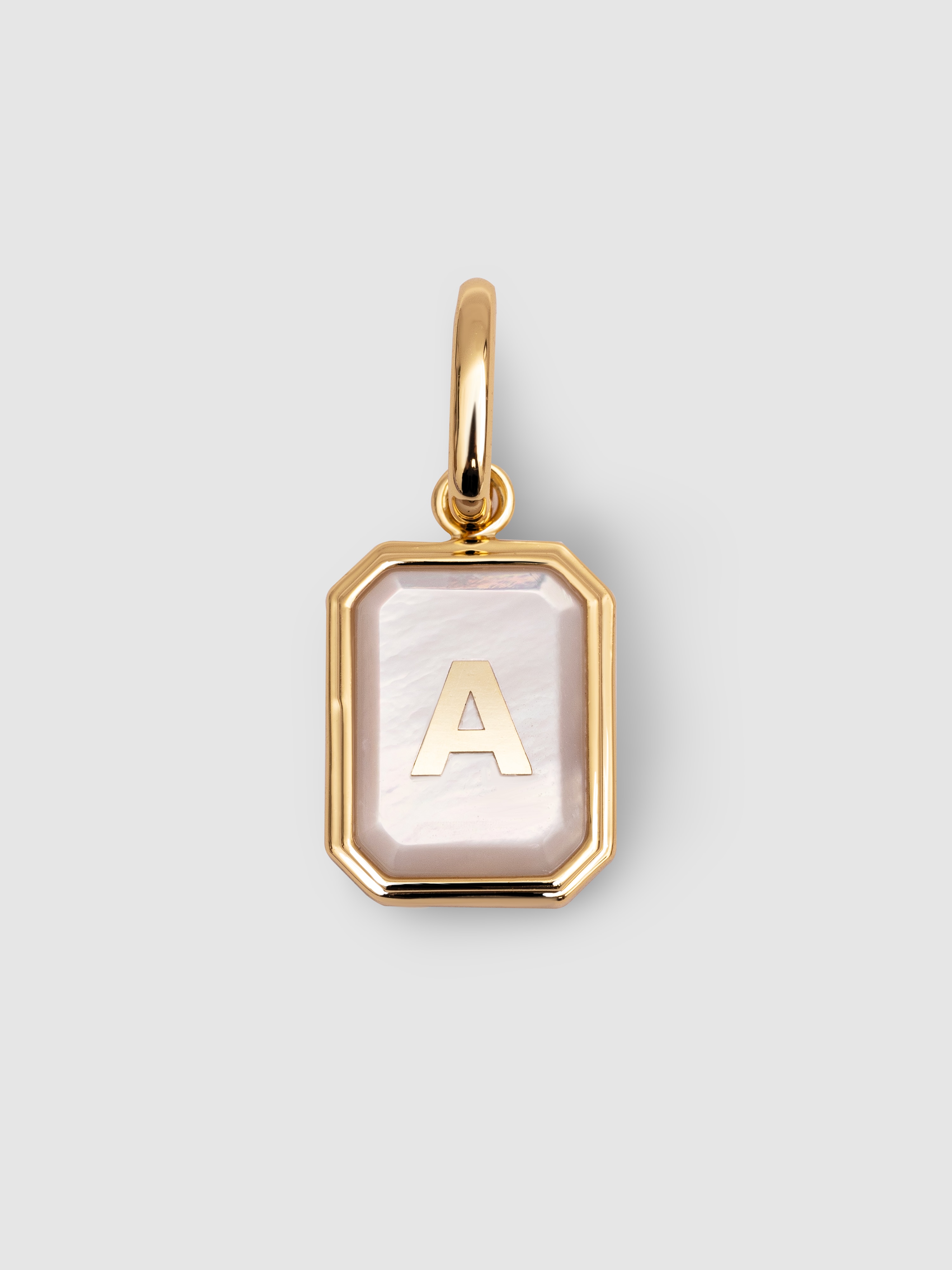 Charm Personalizado Letter Madrepérola de Liga de Metais Banhado a Ouro Letra a Branco-1
