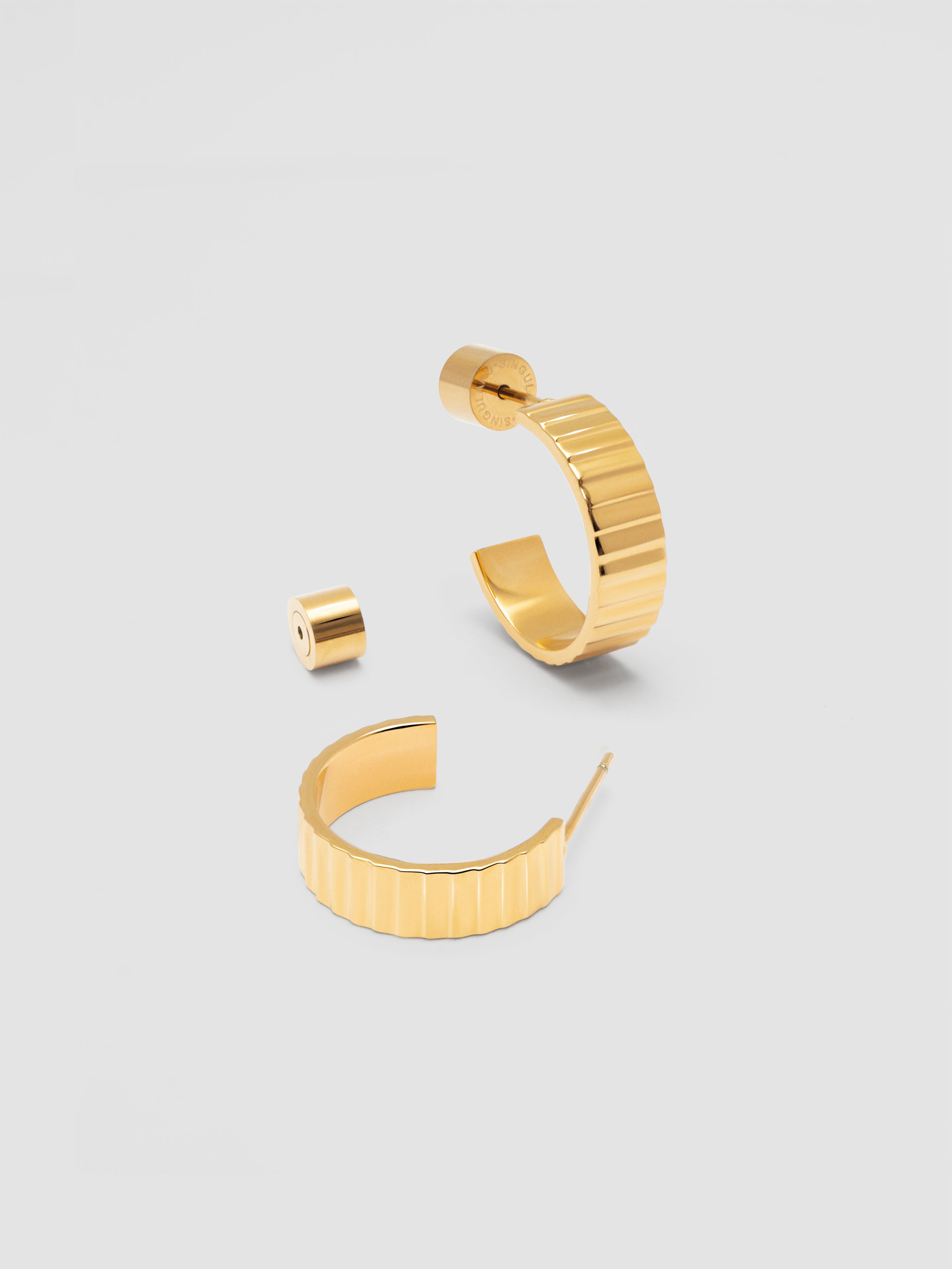 Brincos de Argola Gear de Aço Banhado a Ouro Dourado-3