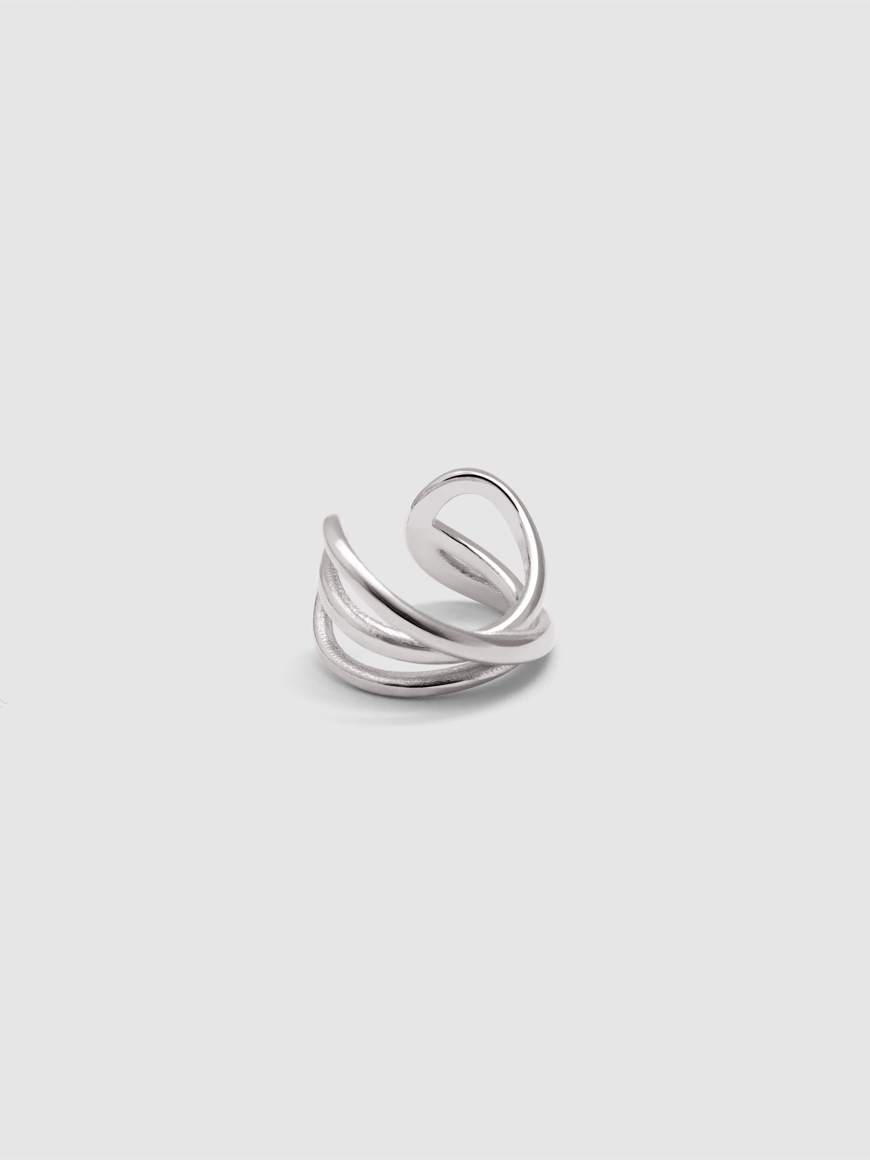 Brinco Individual Ear Cuff Triple Cross de Liga de Metais Banhado em Ródio Prateado-1