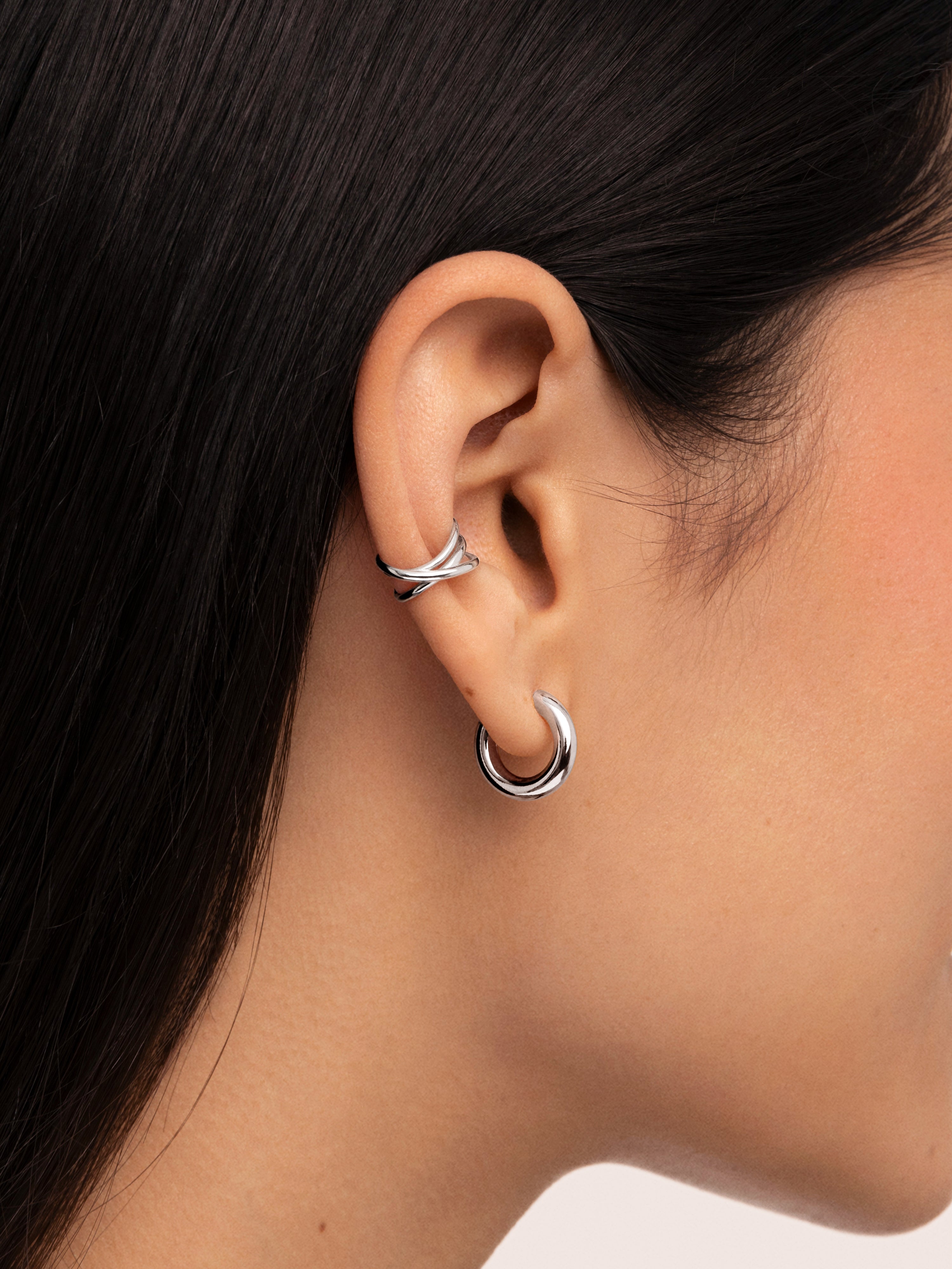 Brinco Individual Ear Cuff Triple Cross de Liga de Metais Banhado em Ródio Prateado-2