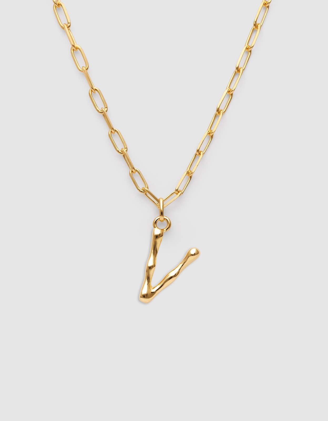 Colar Personalizado Chic Letter Xl de Aço Banhado em Ouro - V Dourado-1