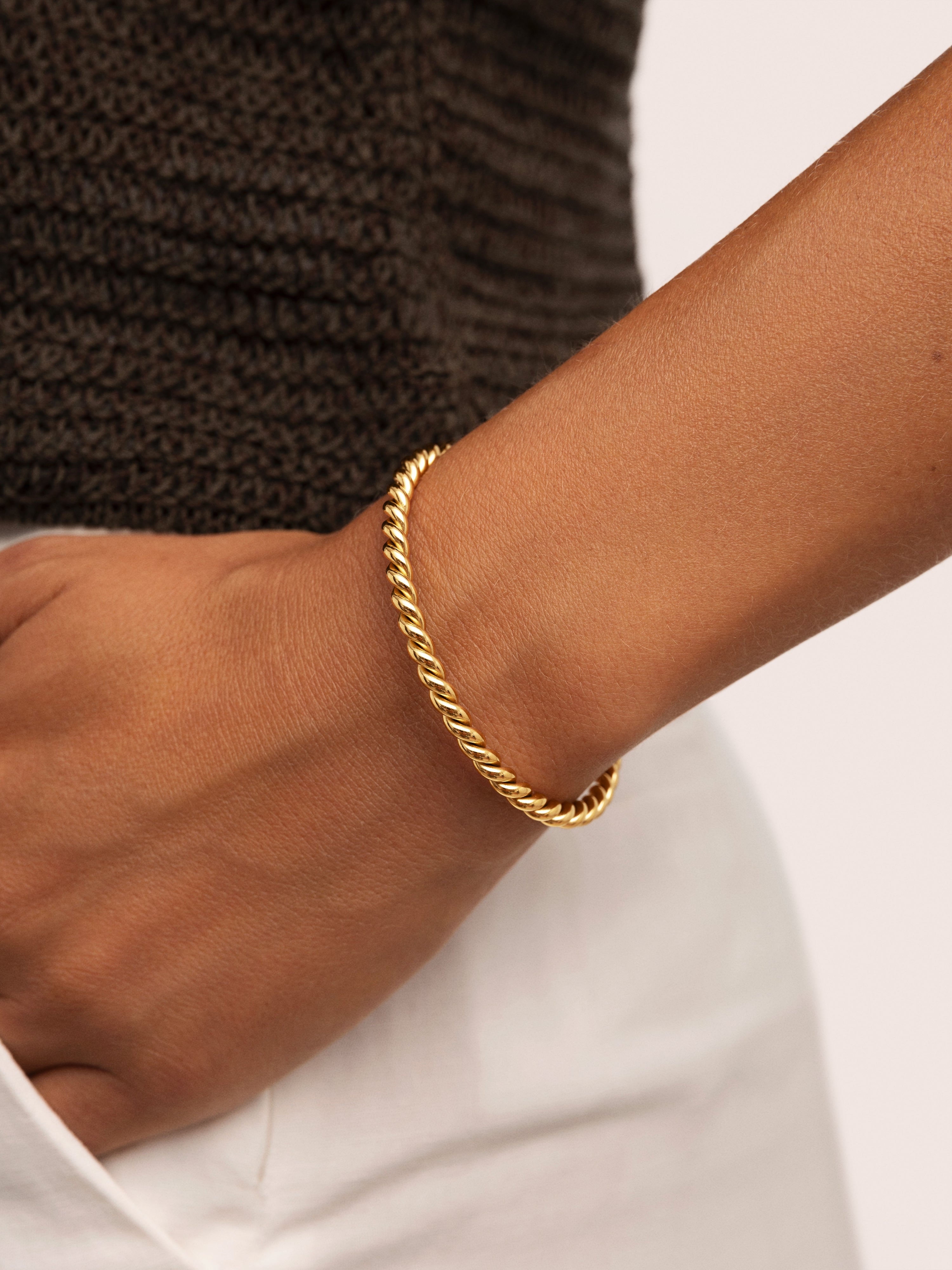 Pulseira Tressia de Aço Banhado a Ouro Dourado-2