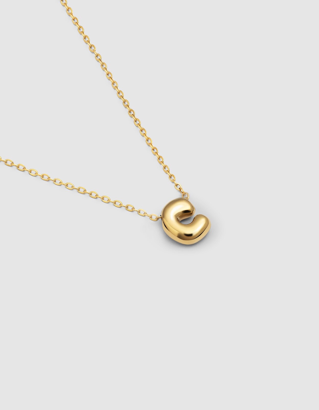 Colar Hailey Letter de Aço Banhado em Ouro - C Dourado-3