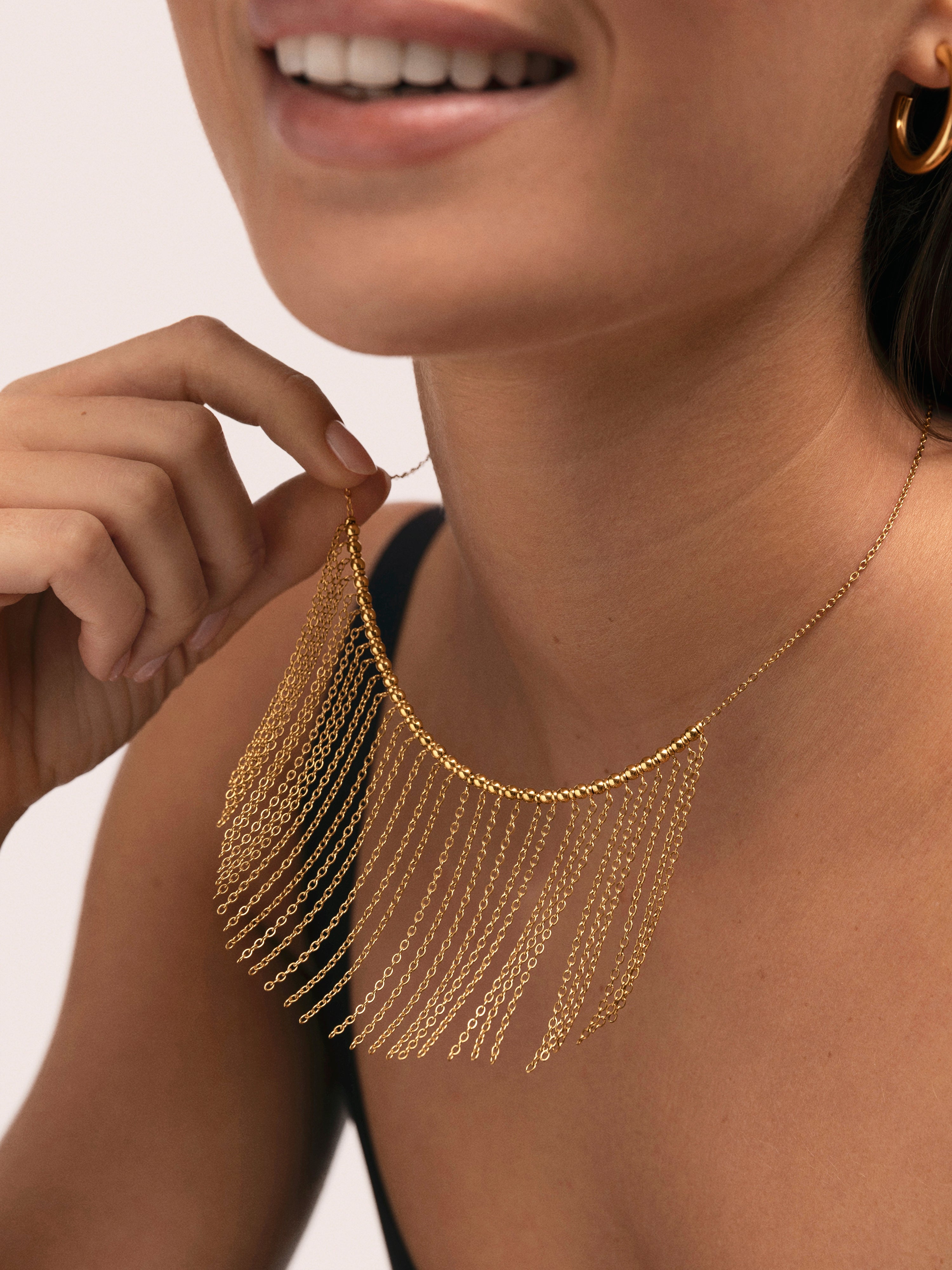 Colar Regina de Aço Banhado a Ouro Dourado-6