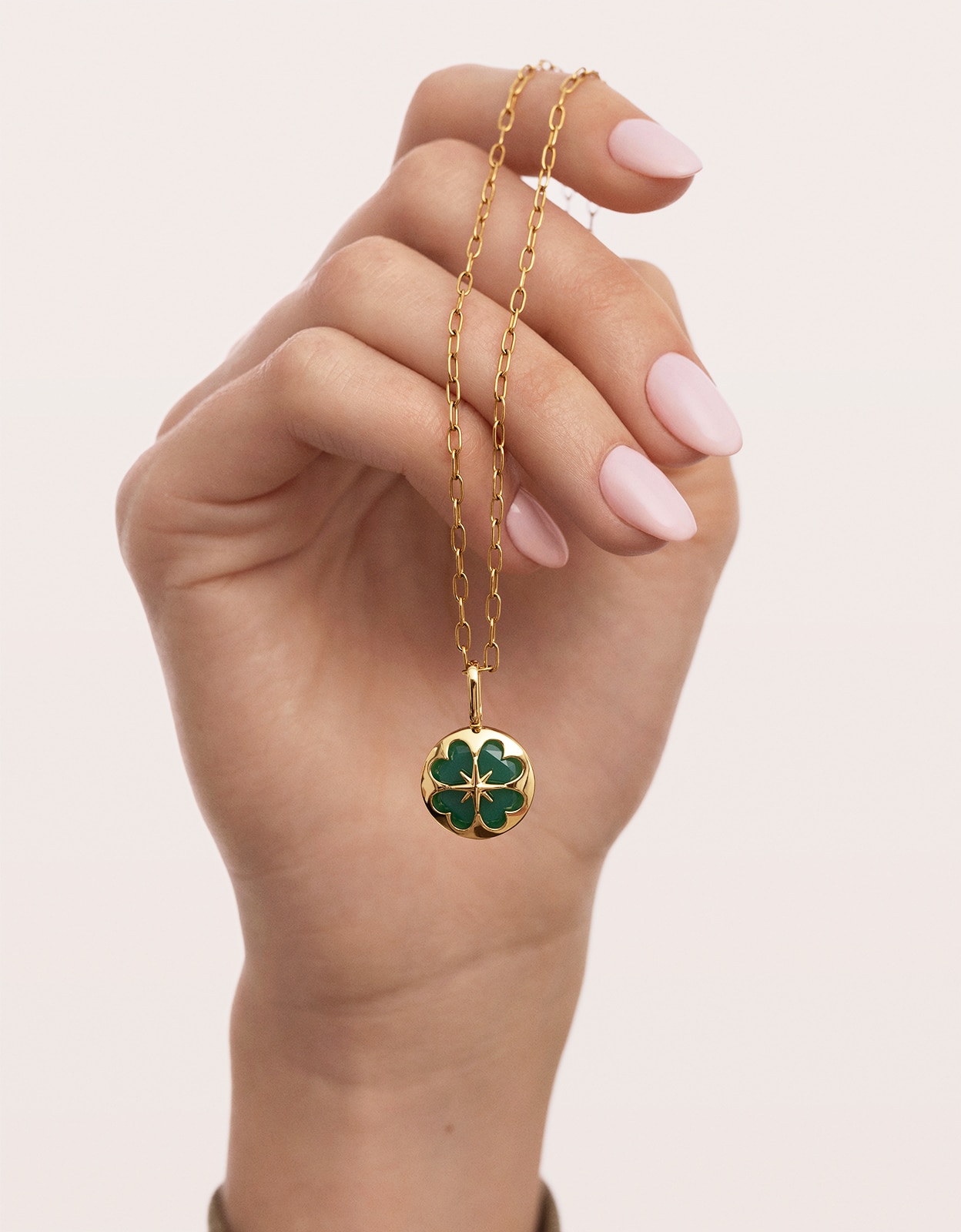 Charm Trevo Ágata Stone de Liga de Metais Banhado em Ouro Verde-4