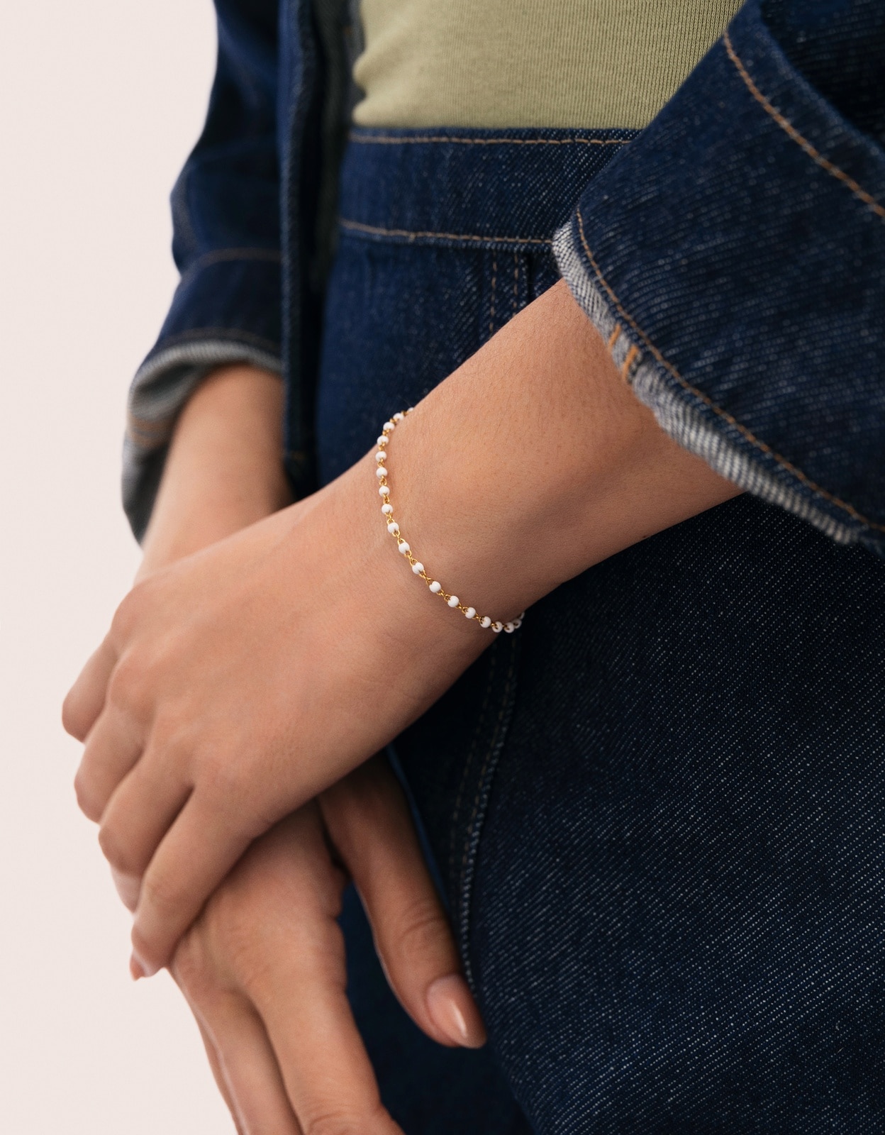 Pulseira Dots Enamel Branca de Aço Banhado a Ouro Branco-2