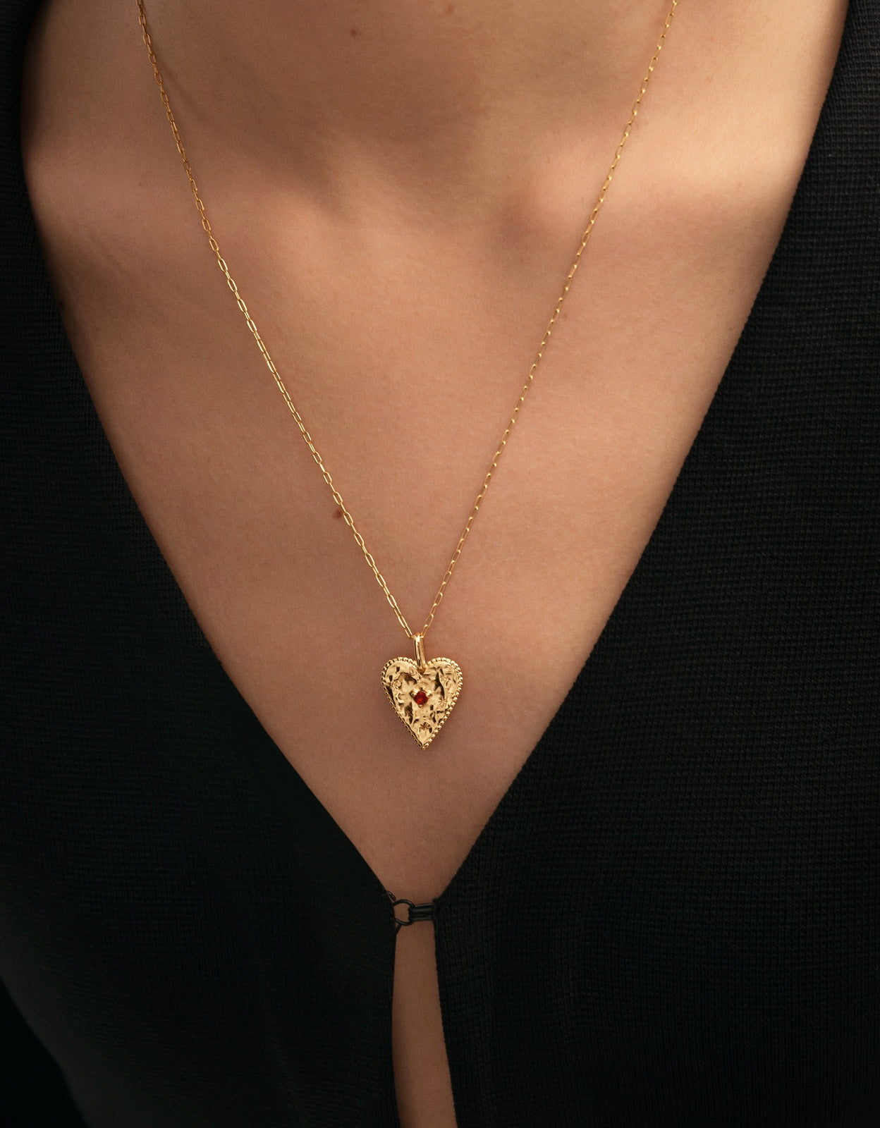 Charm Raw Heart de Liga de Metais Banhado a Ouro Ouro-3