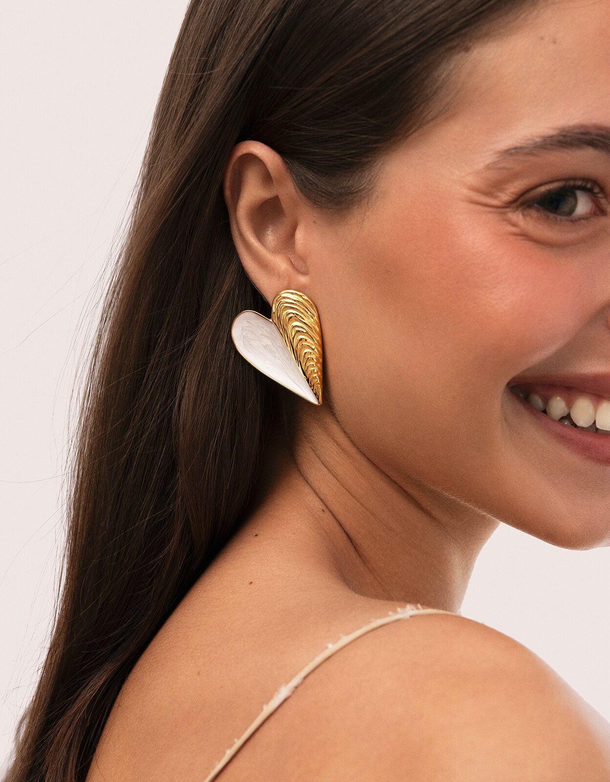 Brincos Mejillón Enamel de Aço Banhado a Ouro Branco-3