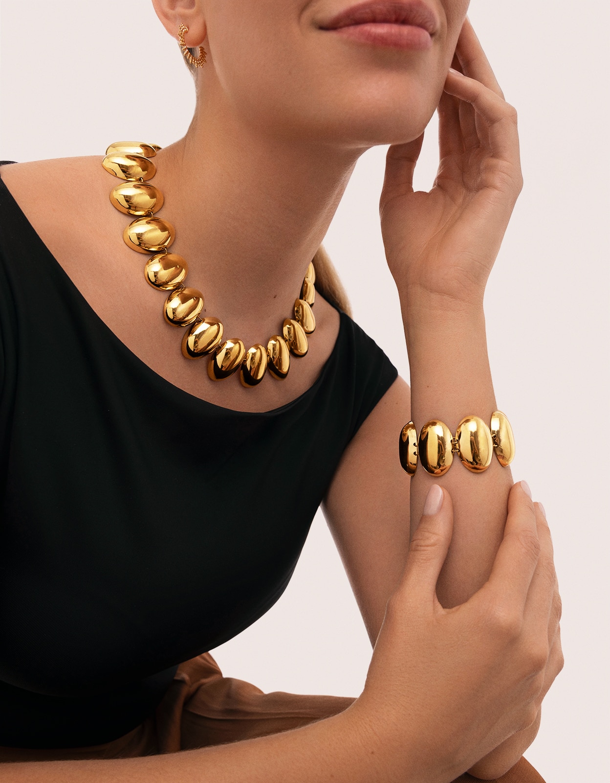 Colar Oceya de Aço Banhado a Ouro Dourado-6