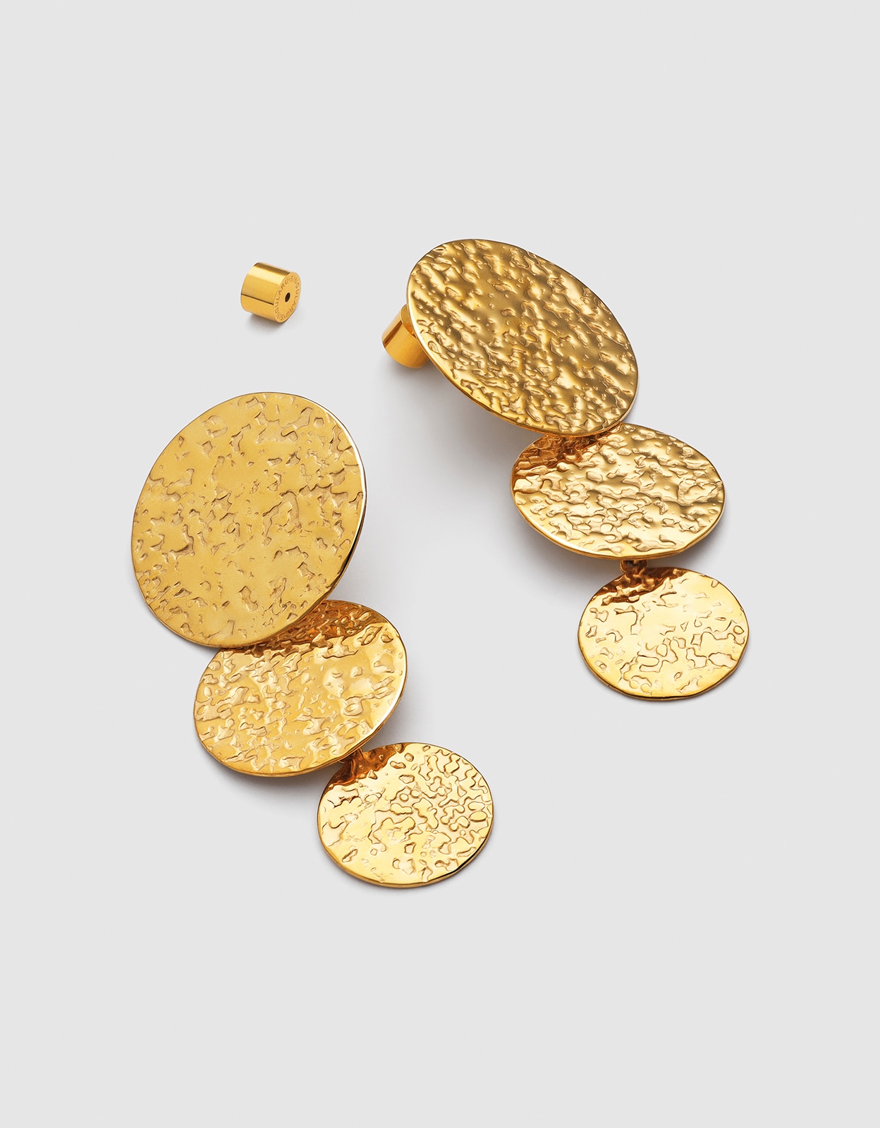 Brincos Soluna de Aço Banhado a Ouro Dourado-4