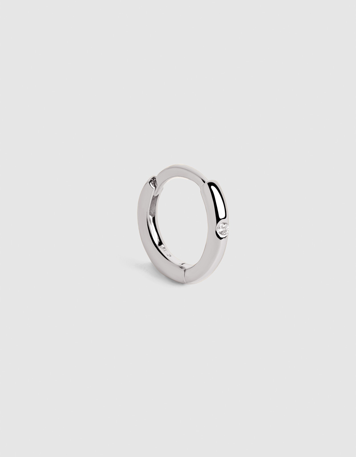 Piercing Aro Klein Spark M de Liga de Metais Banhado em Ródio Branco-1