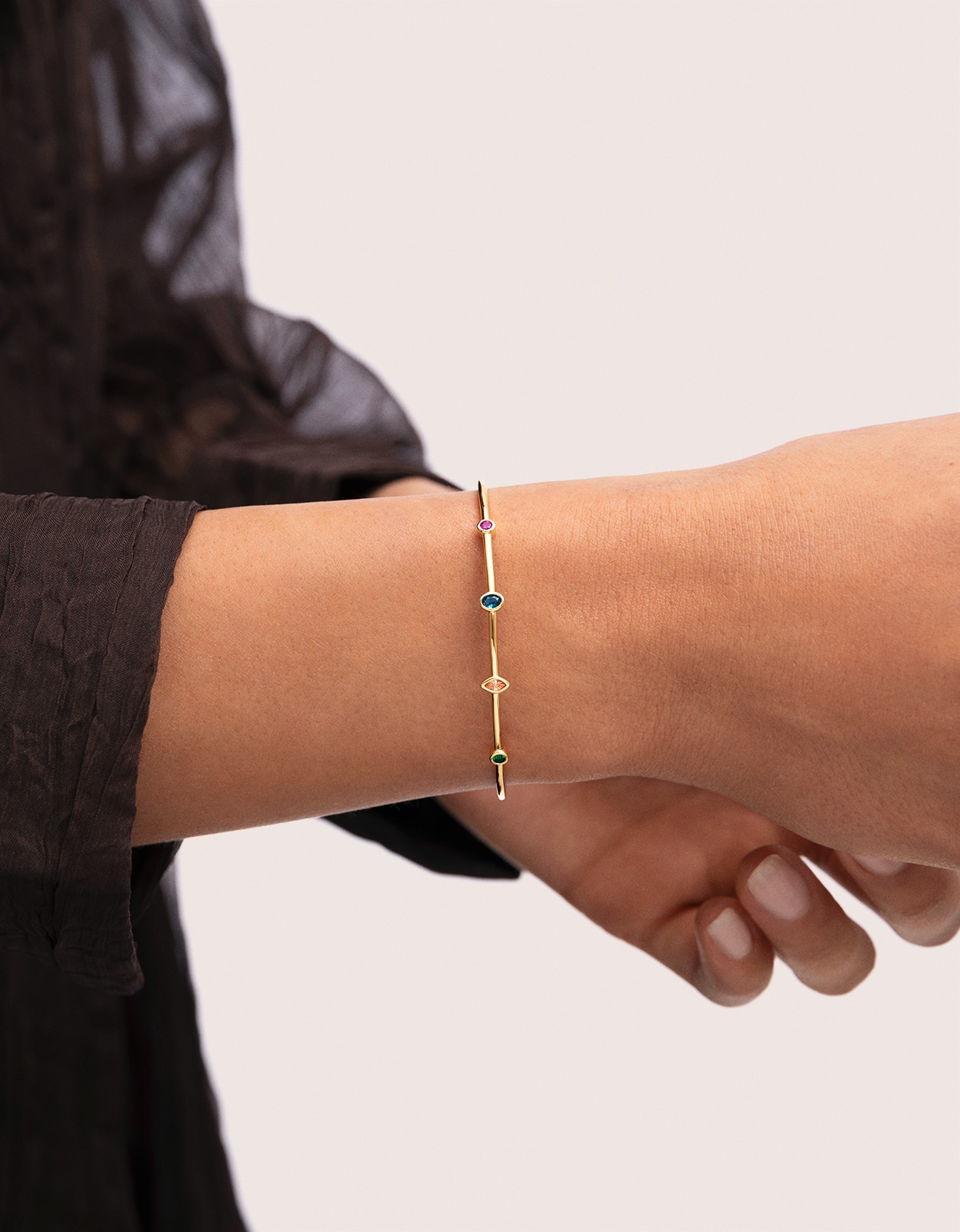 Bracelete Leonor de Liga de Metais Banhado a Ouro Multicolor-2