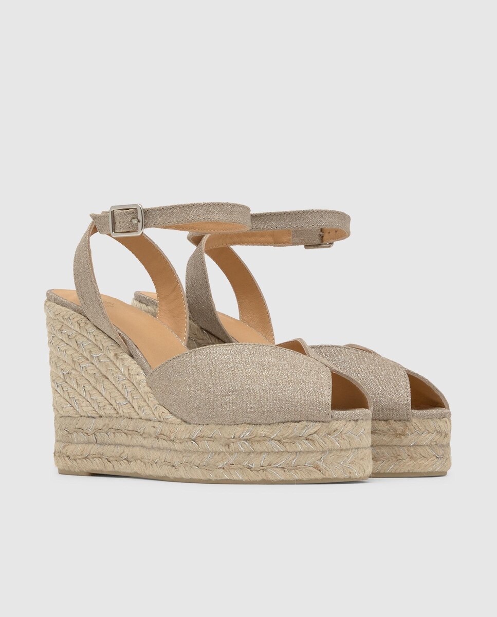 Sandálias de Cunha Blossom em Linho Metalizado com Fecho de Pulseira Bege-3