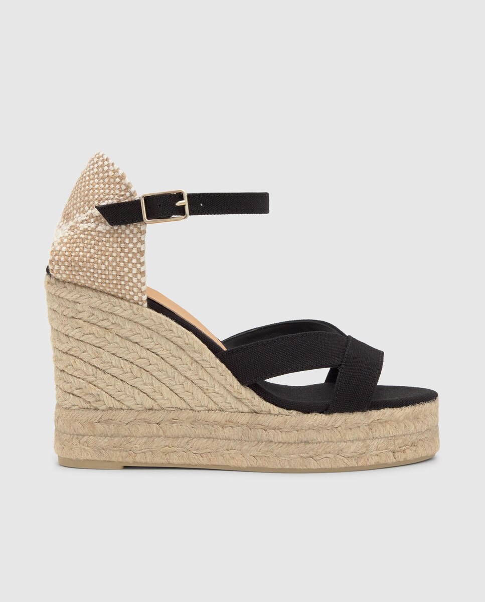 Sandálias de Cunha Bruna em Algodão Orgânico com Fecho de Pulseira Preto-1