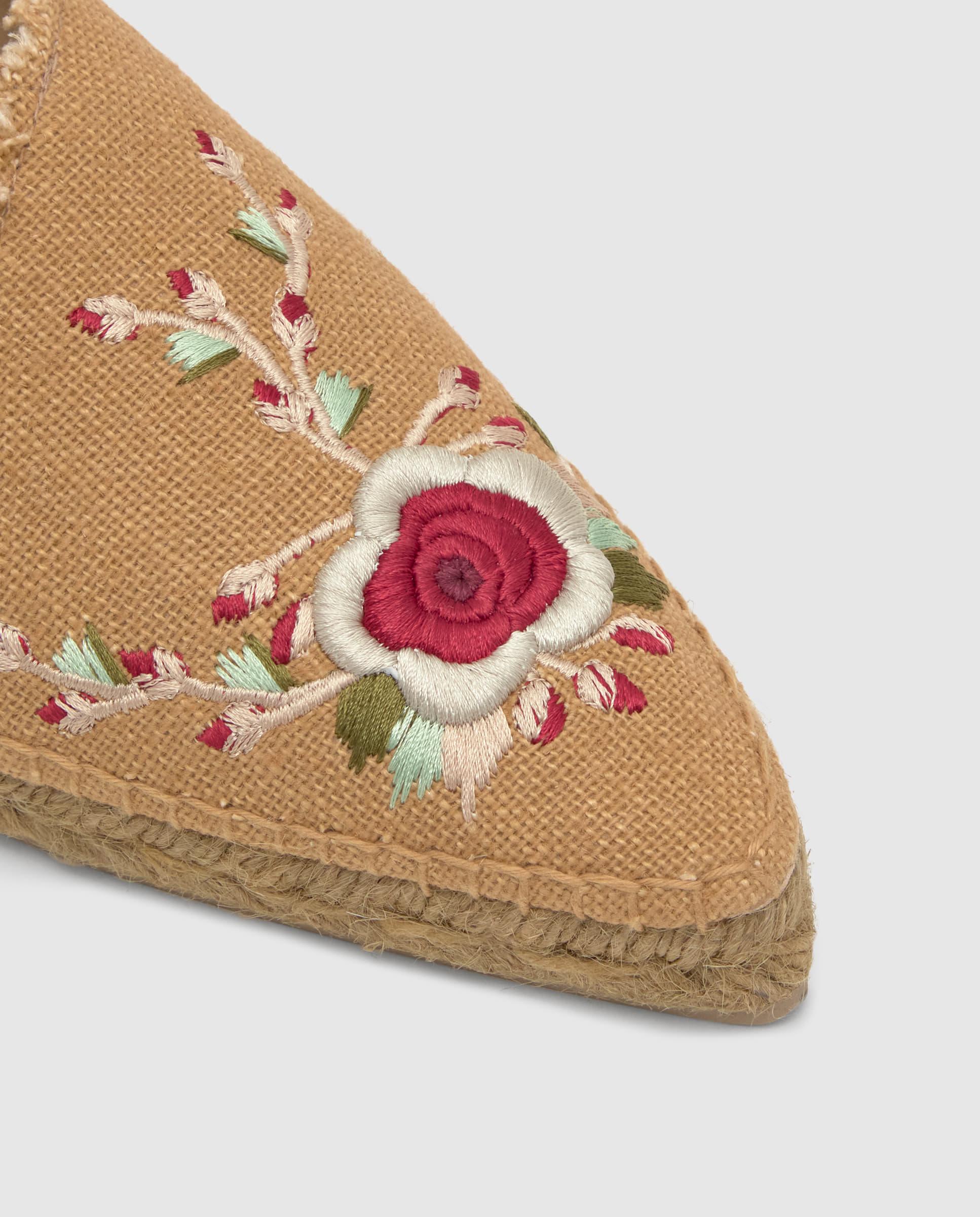 Alpercatas Rasas Rosana Estilo Babucha em Linho Bordado By Etro Camel-5