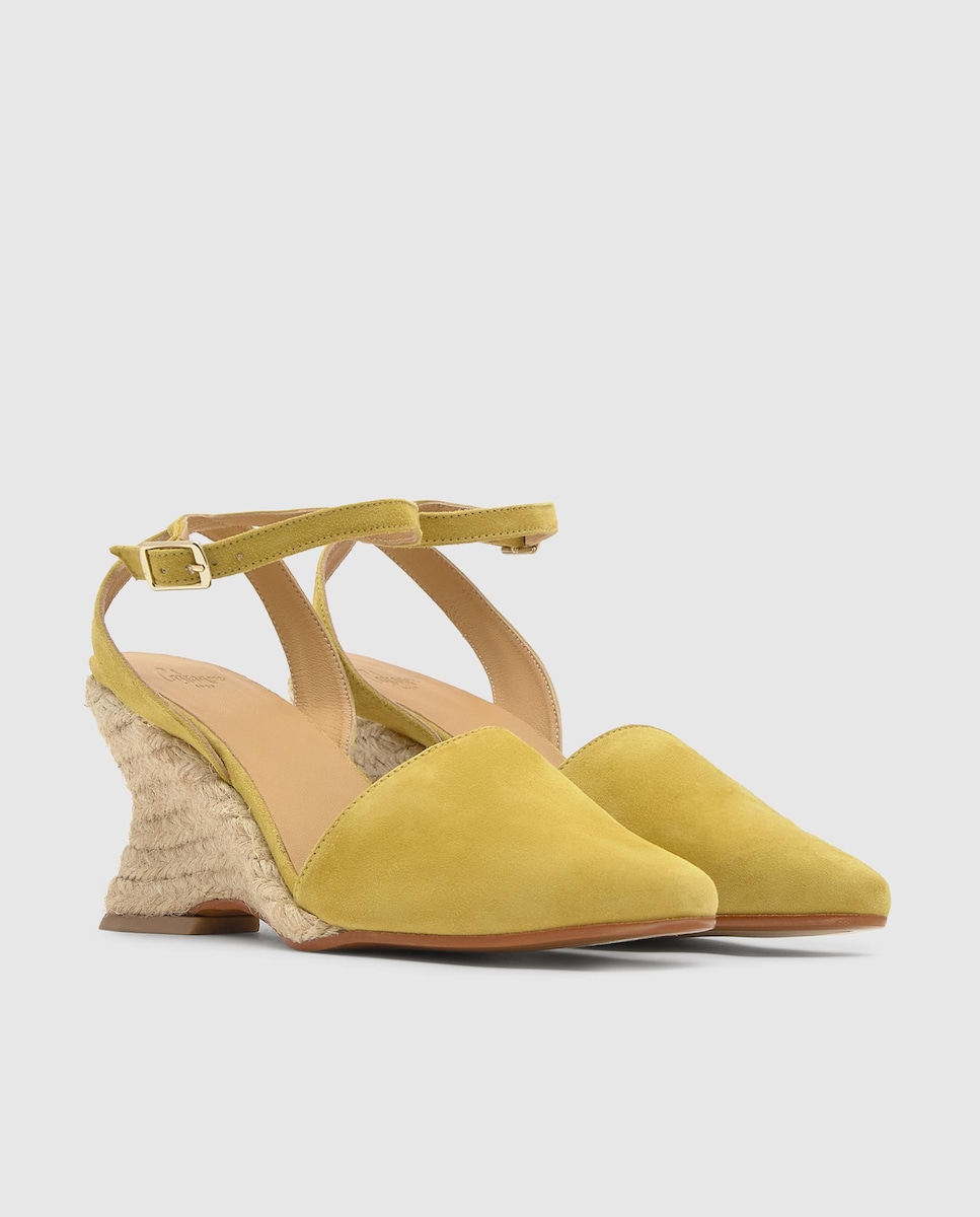 Alpercatas de Cunha Judi em Camurça com Biqueira Afiada e Fecho de Pulseira Amarelo-3