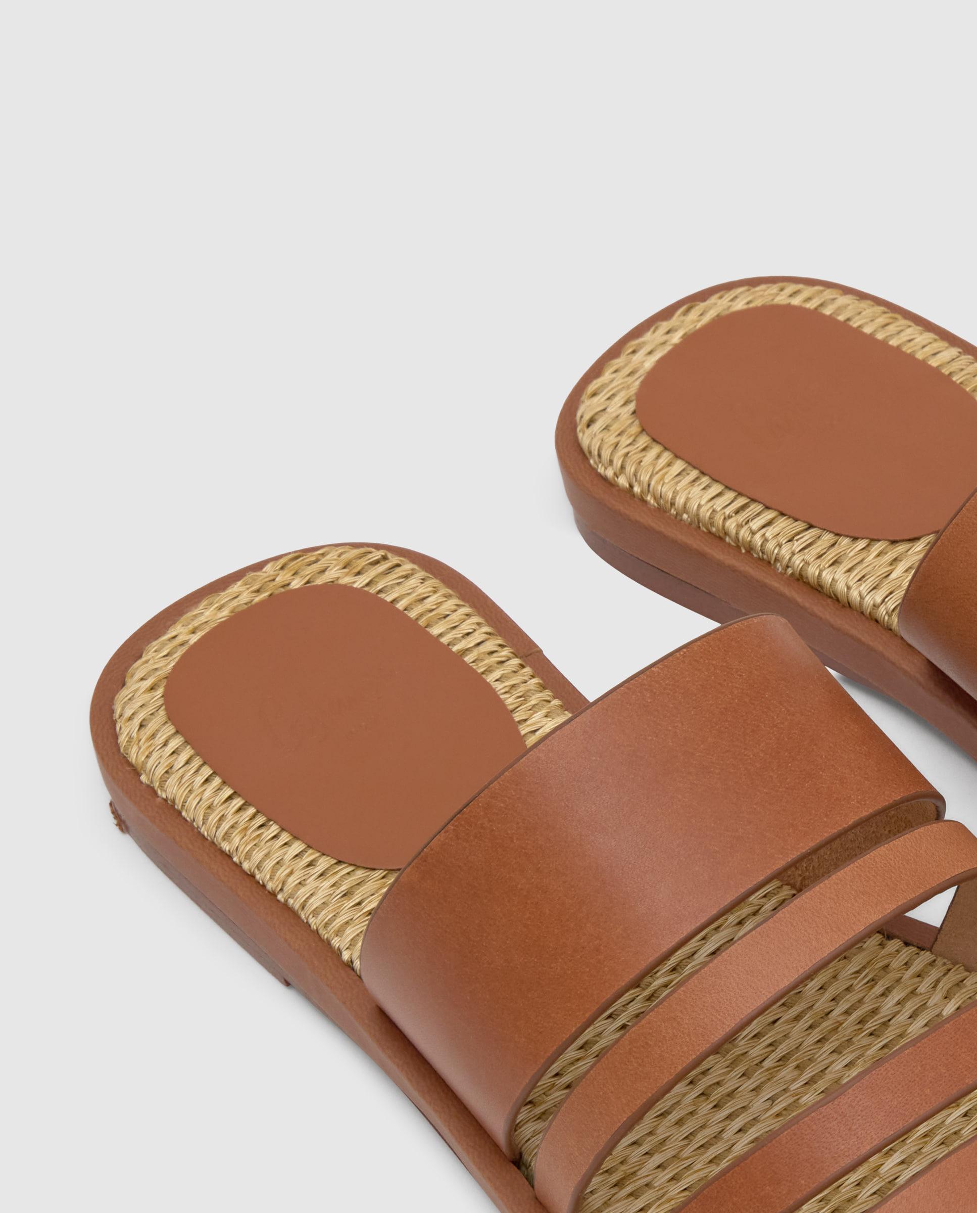 Sandálias Rasas Slip-on Paloma em Napa Castanho-6