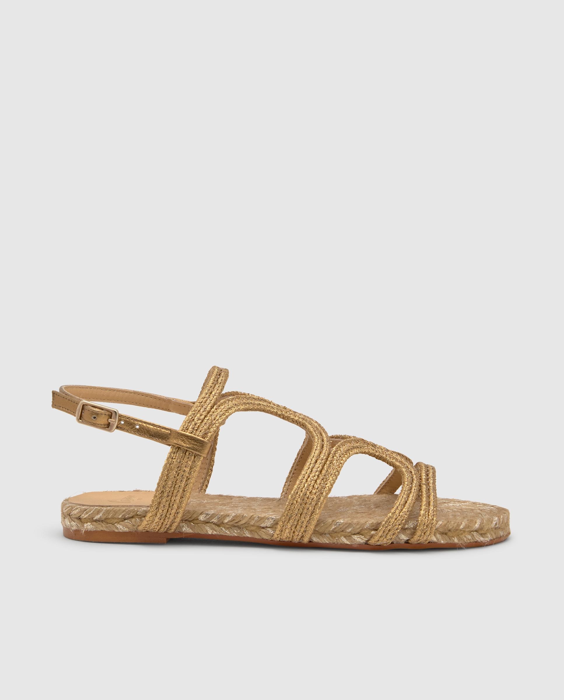 Imagem 0 de Sandálias Rasas Pitra Entrançadas em Acabamento Metalizado