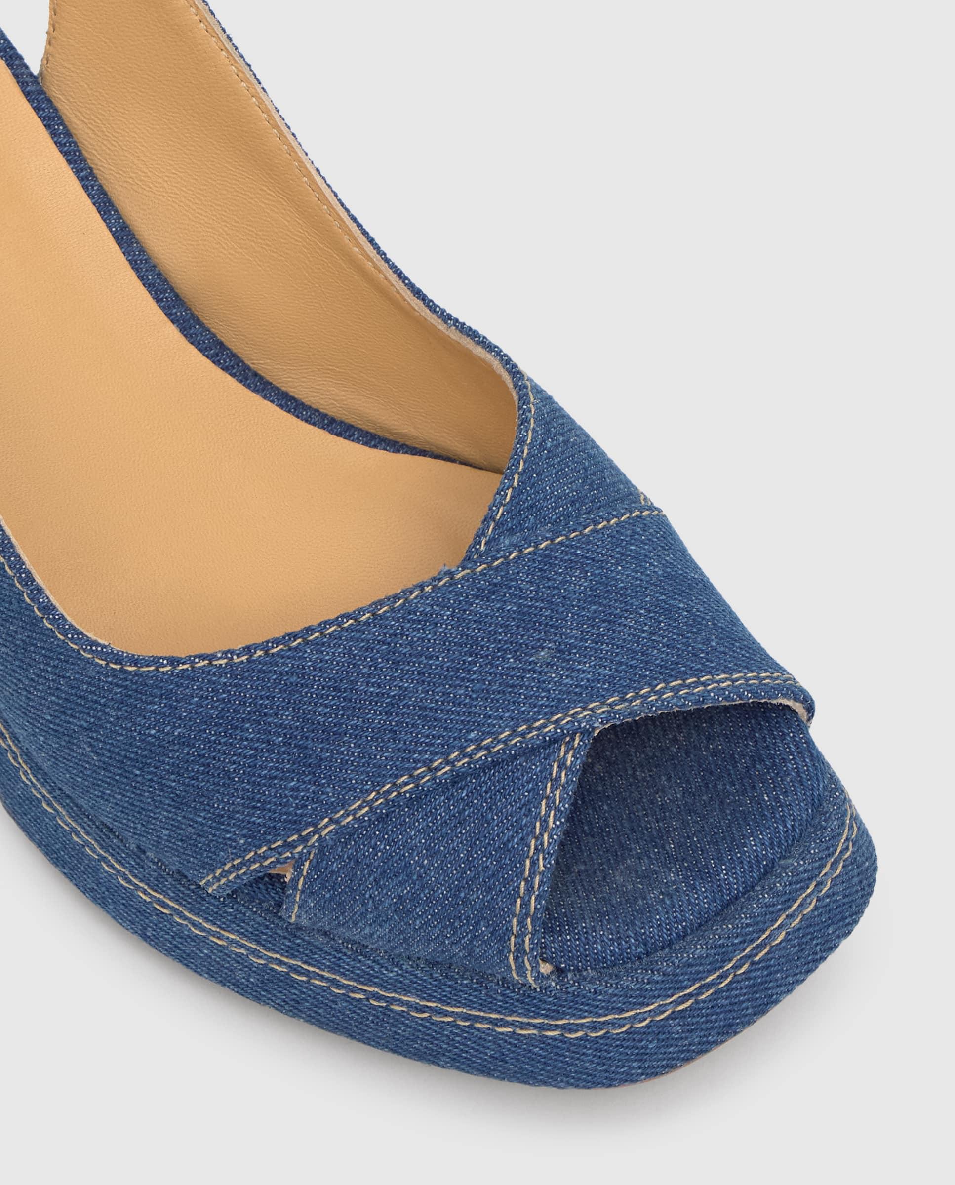 Sandálias de Salto com o Calcanhar Aberto Vania Estilo Peep-toe em Denim Azul denim-5