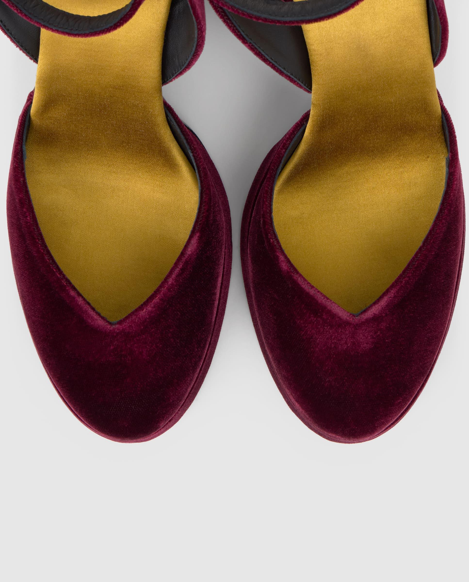 Sapatos de Salto em Veludo com Fecho de Fivela Bordeaux-6