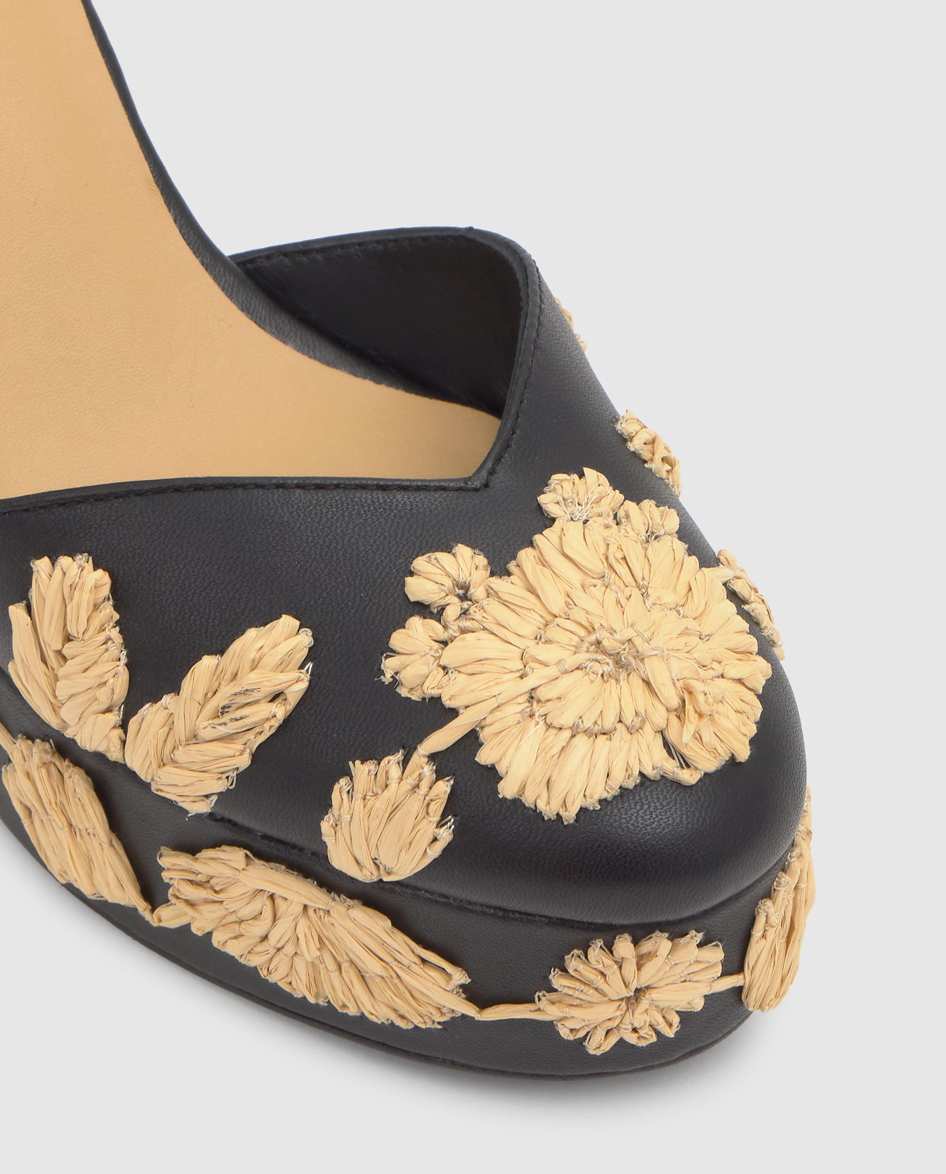 Alpercatas de Cunha Carmela com Motivos Florais Bordados e Fecho de Fitas em Conjunto Preto / Natural-5