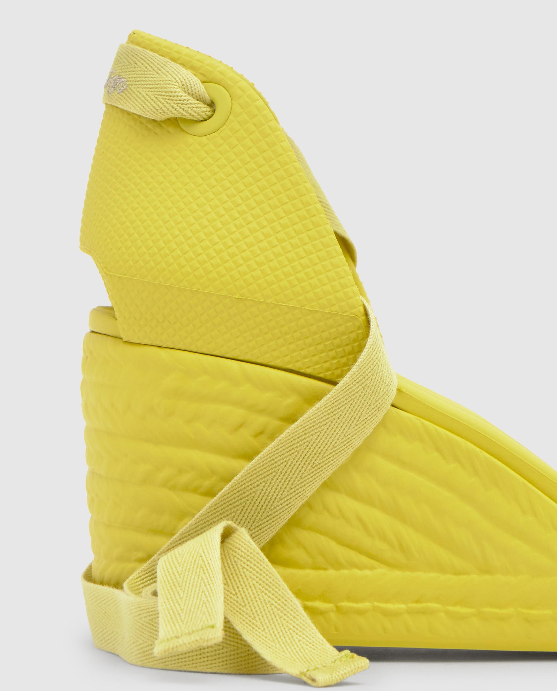 Alpercatas com Tiras Careen em Borracha Eva Natural e Sustentável Amarelo-3