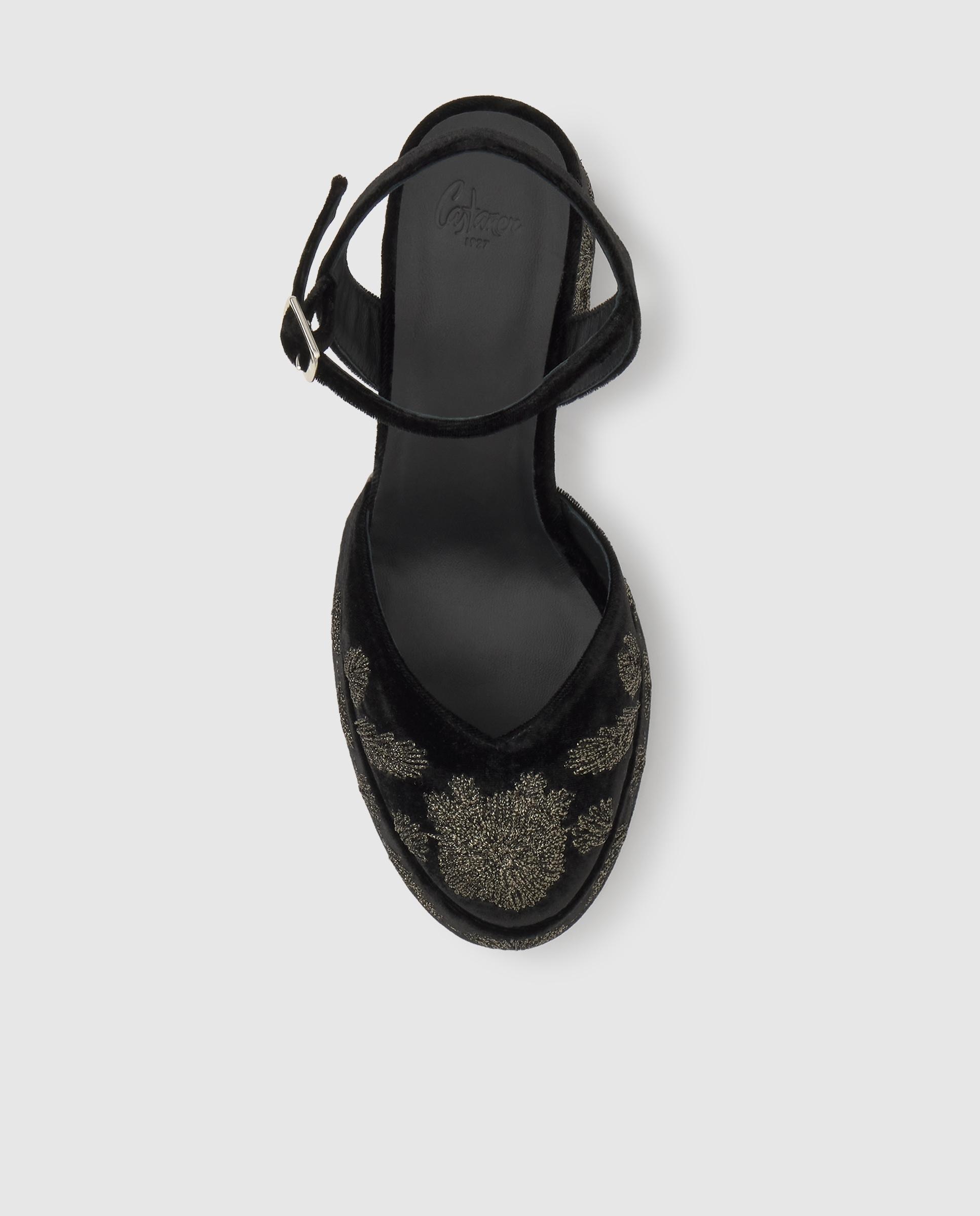 Sapatos de Salto Virgo em Veludo Bordado com Tacão Preto-5