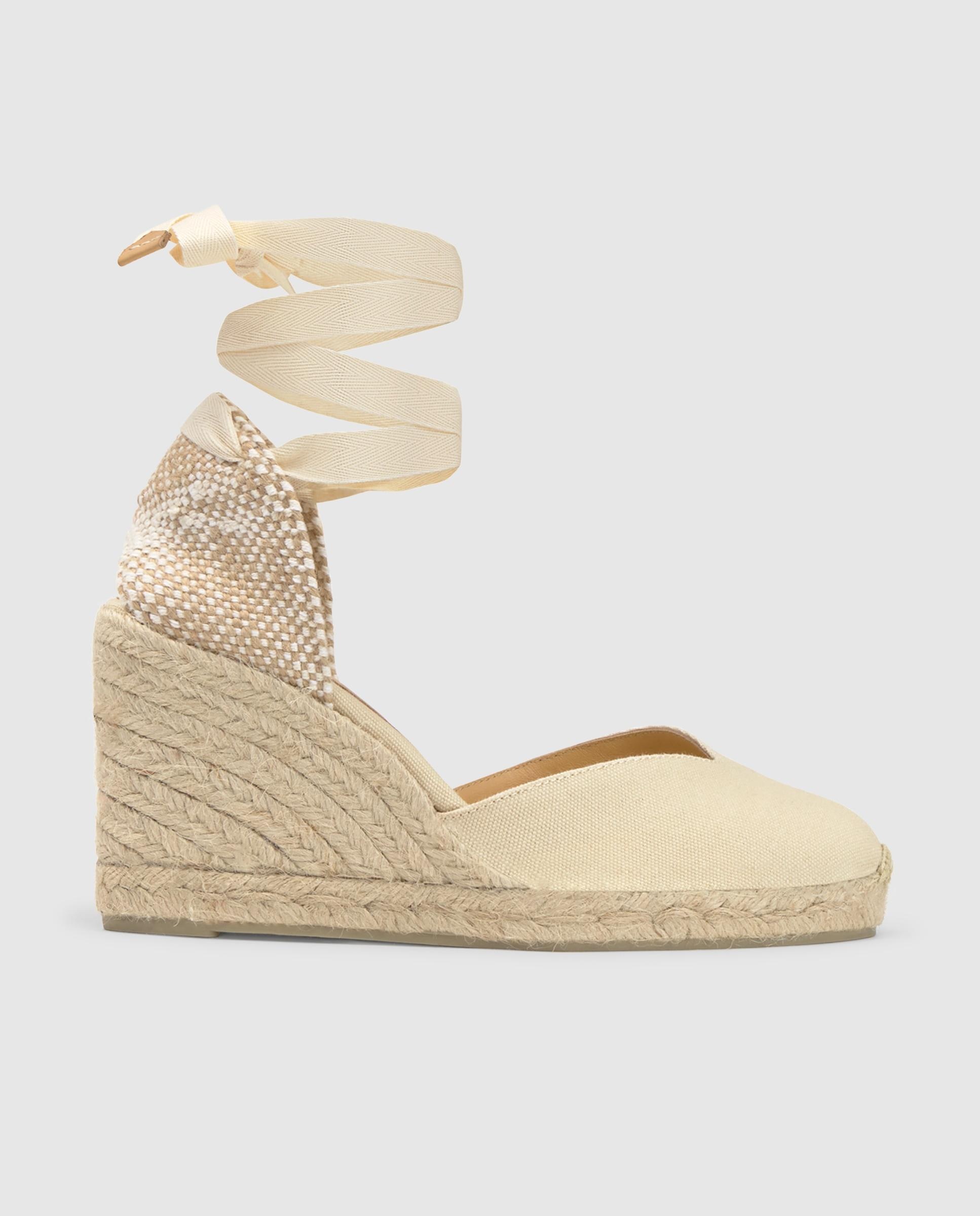 Imagem 0 de Alpercata Chiara com Peça no Calcanhar Entrançada e Fecho de Tiras