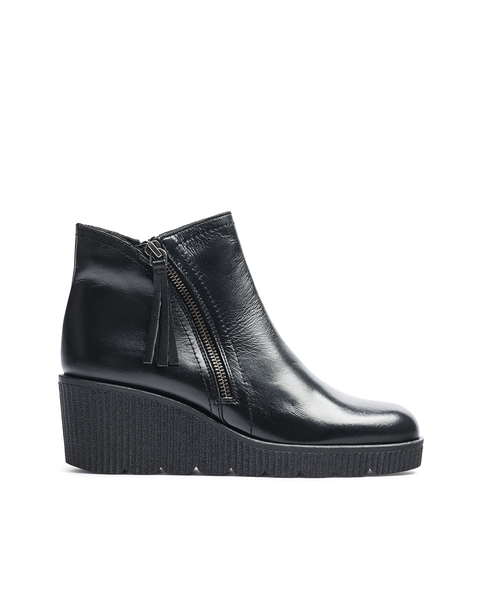 Botins de Cunha em Pele Preto-1