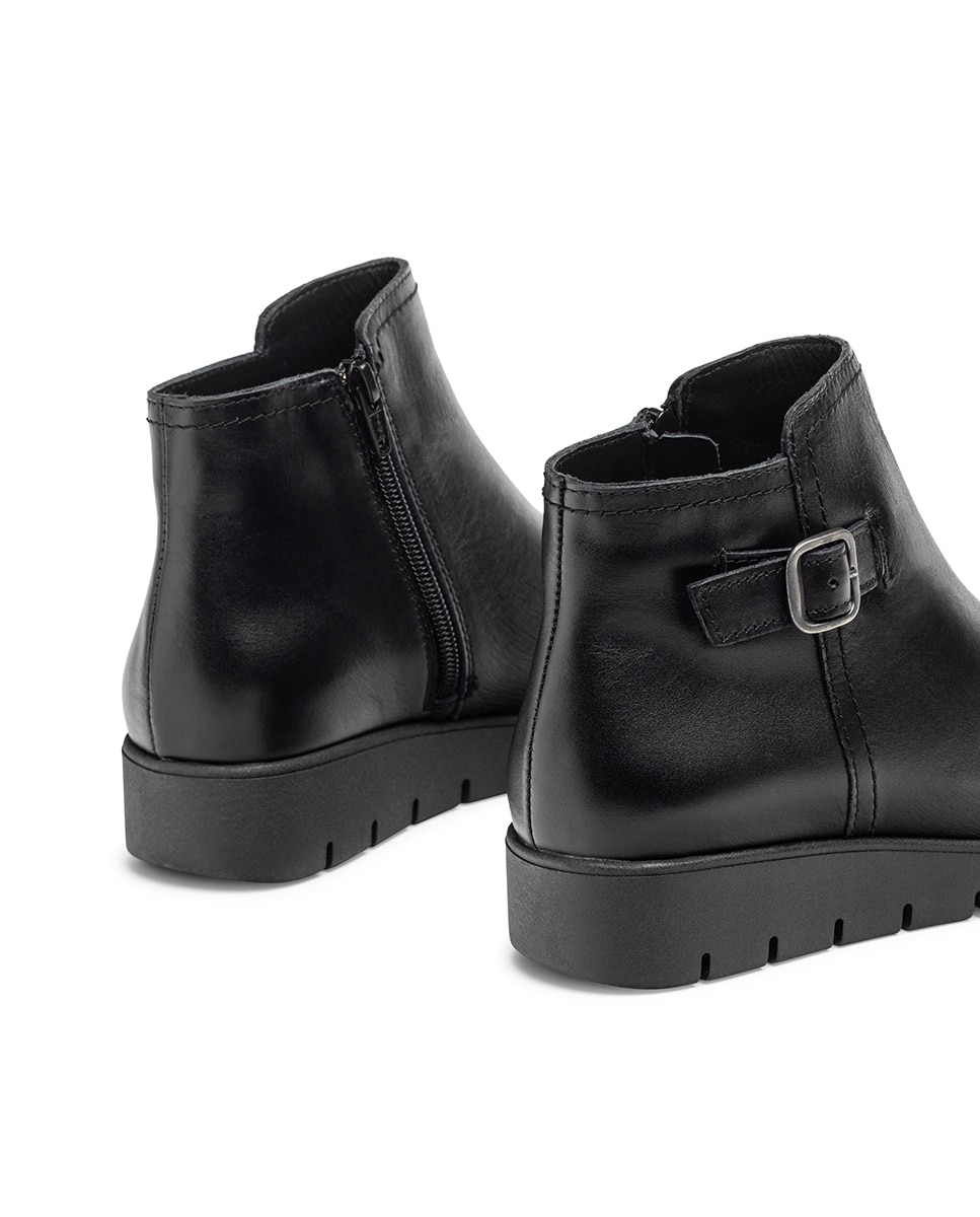 Botins Rasos de Pele Preto-2